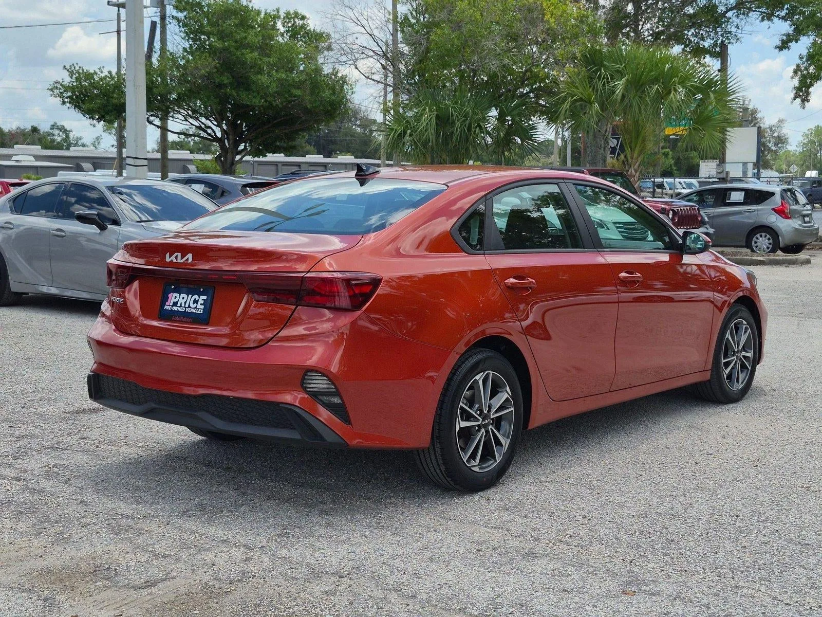2022 Kia Forte LXS IVT photo 5