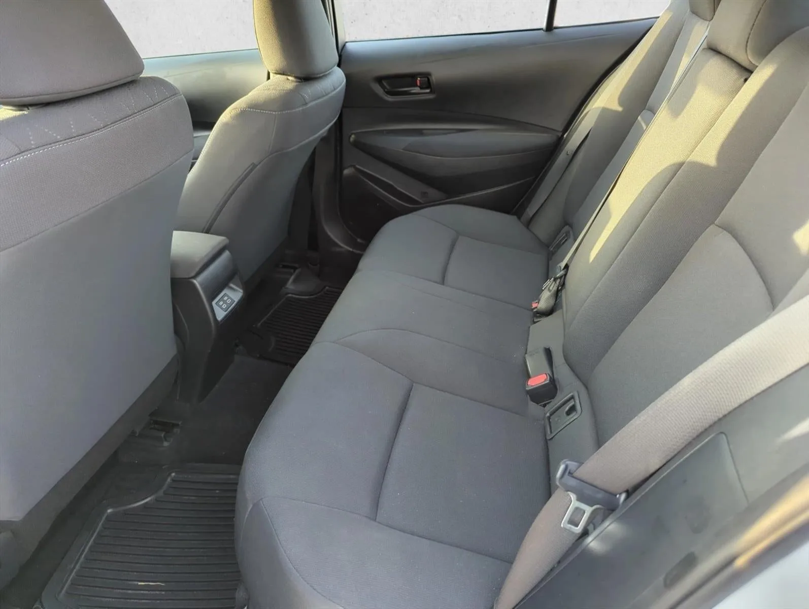 2024 Toyota Corolla LE CVT (Natl) photo 8