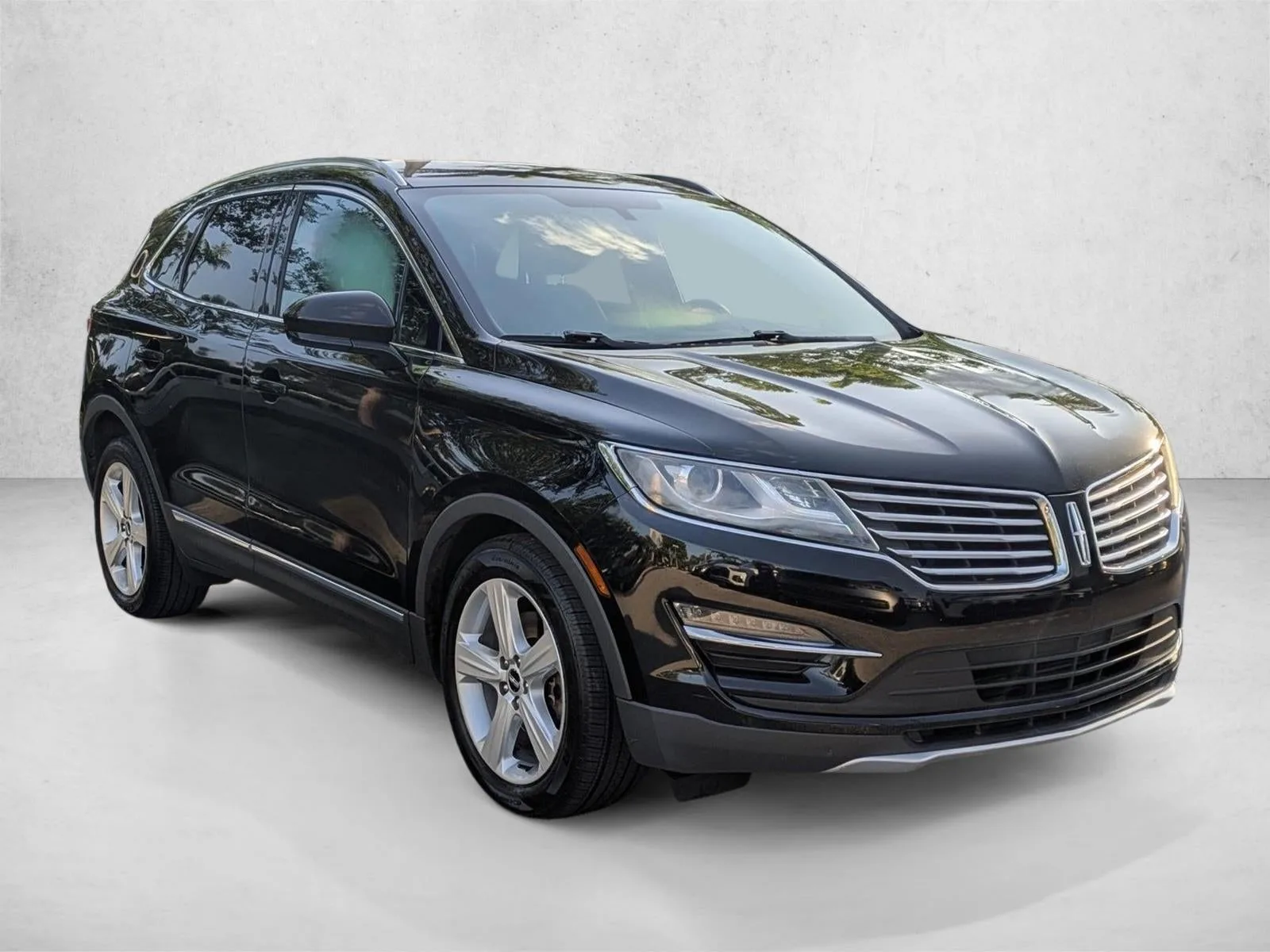 2018 Lincoln MKC Premiere FWD photo 3