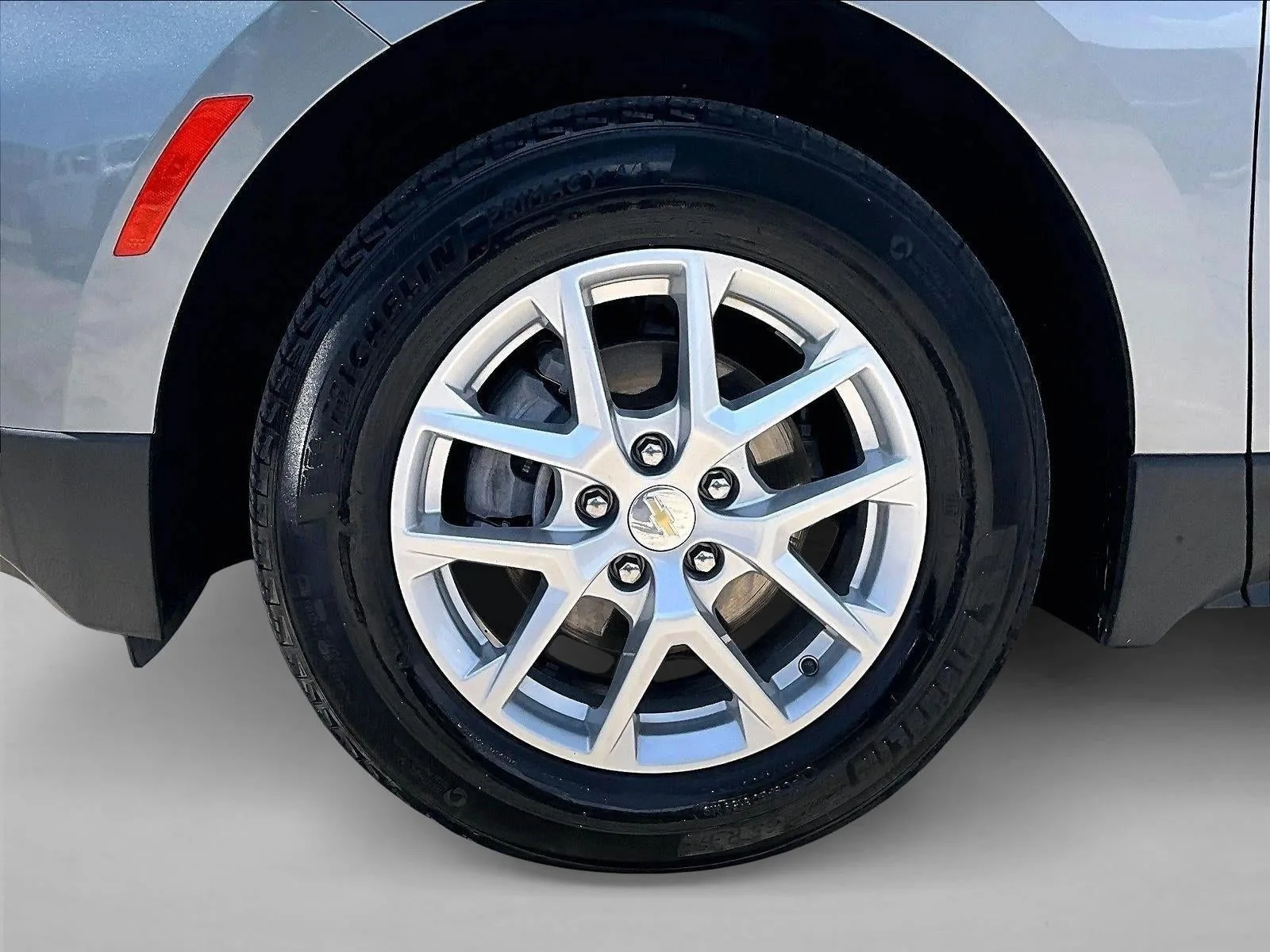 2023 Chevrolet Equinox LS photo 10