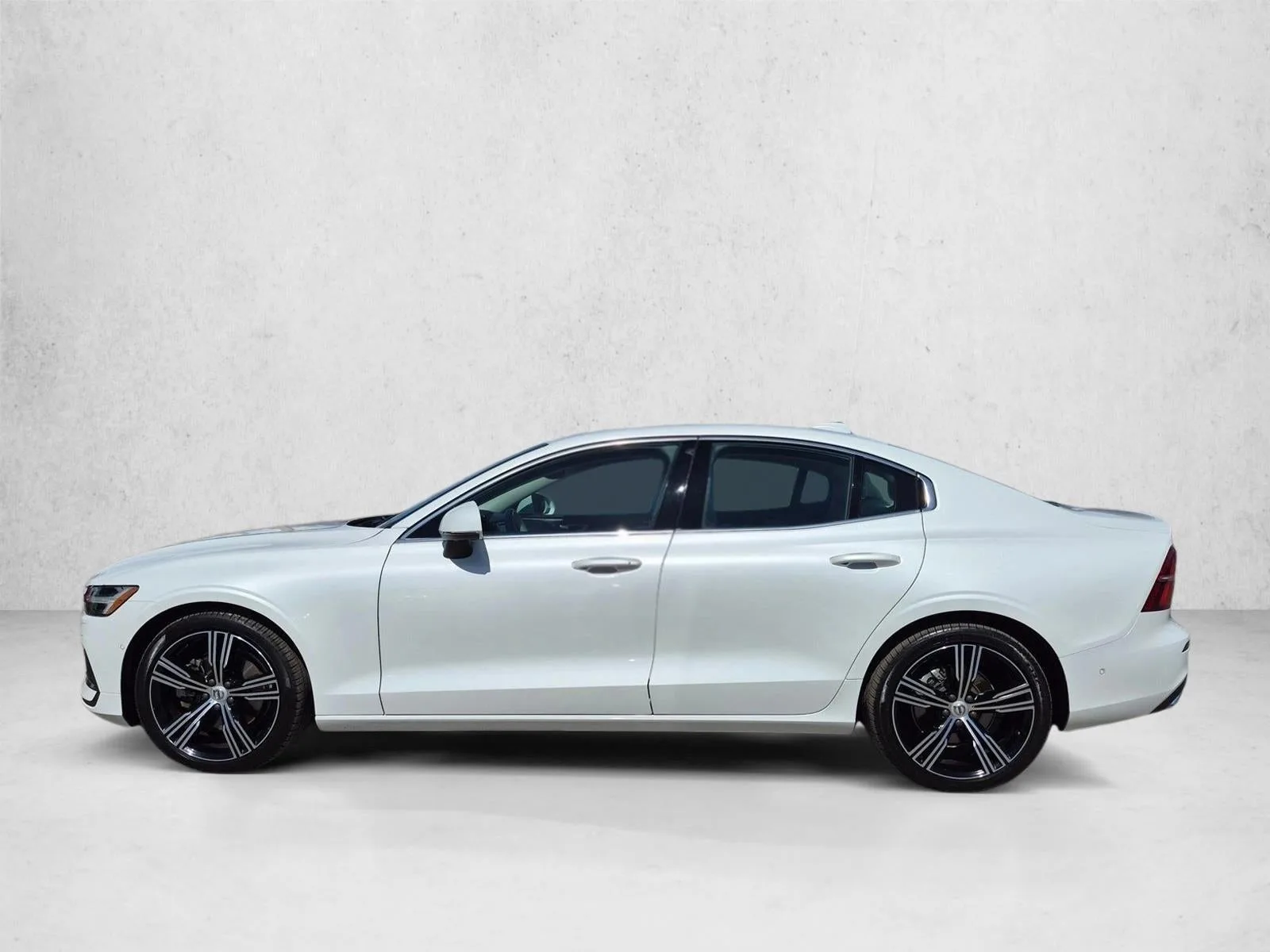 2022 Volvo S60 B5 FWD Inscription photo 9