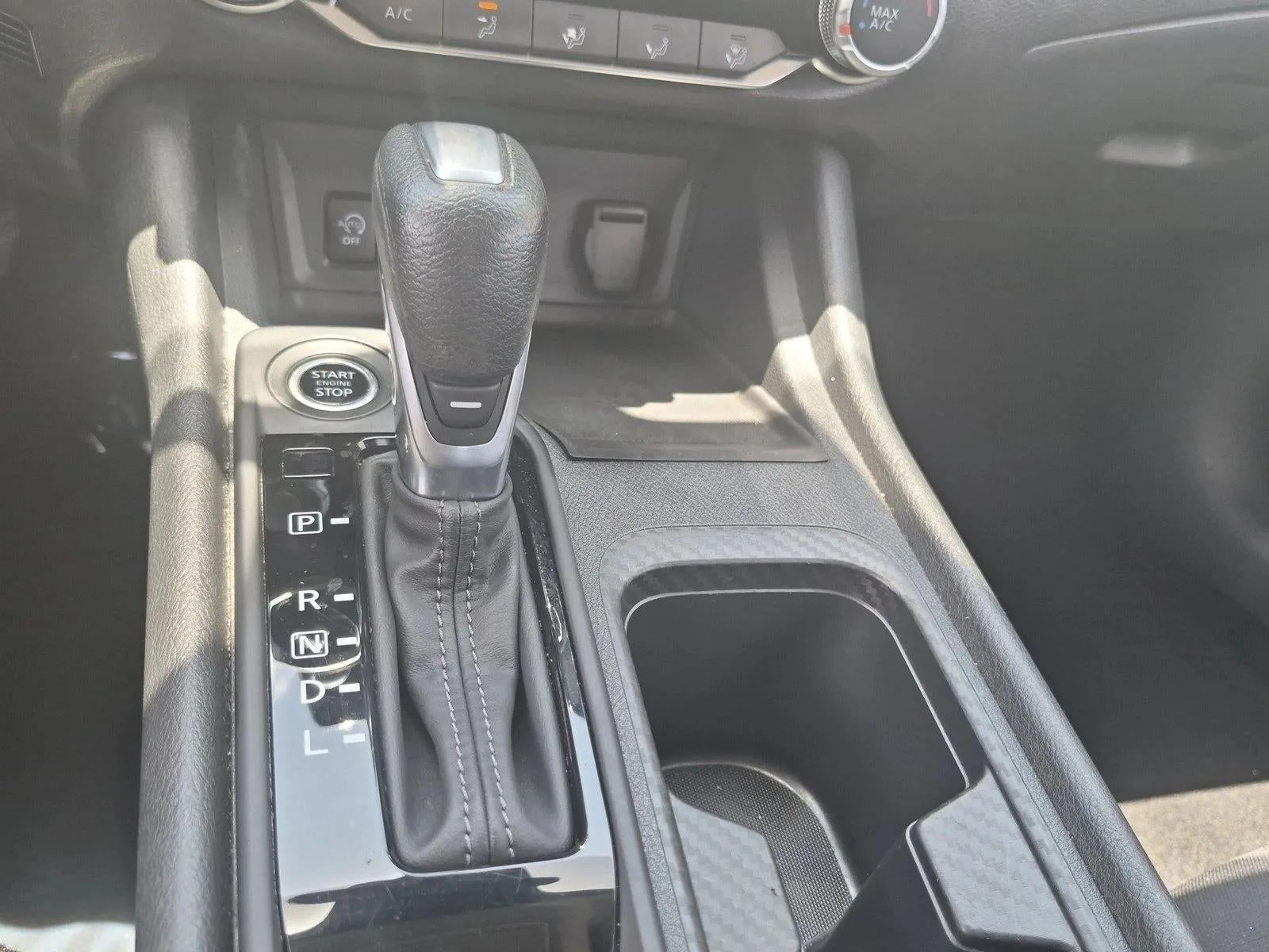 2024 Nissan Sentra S CVT photo 12