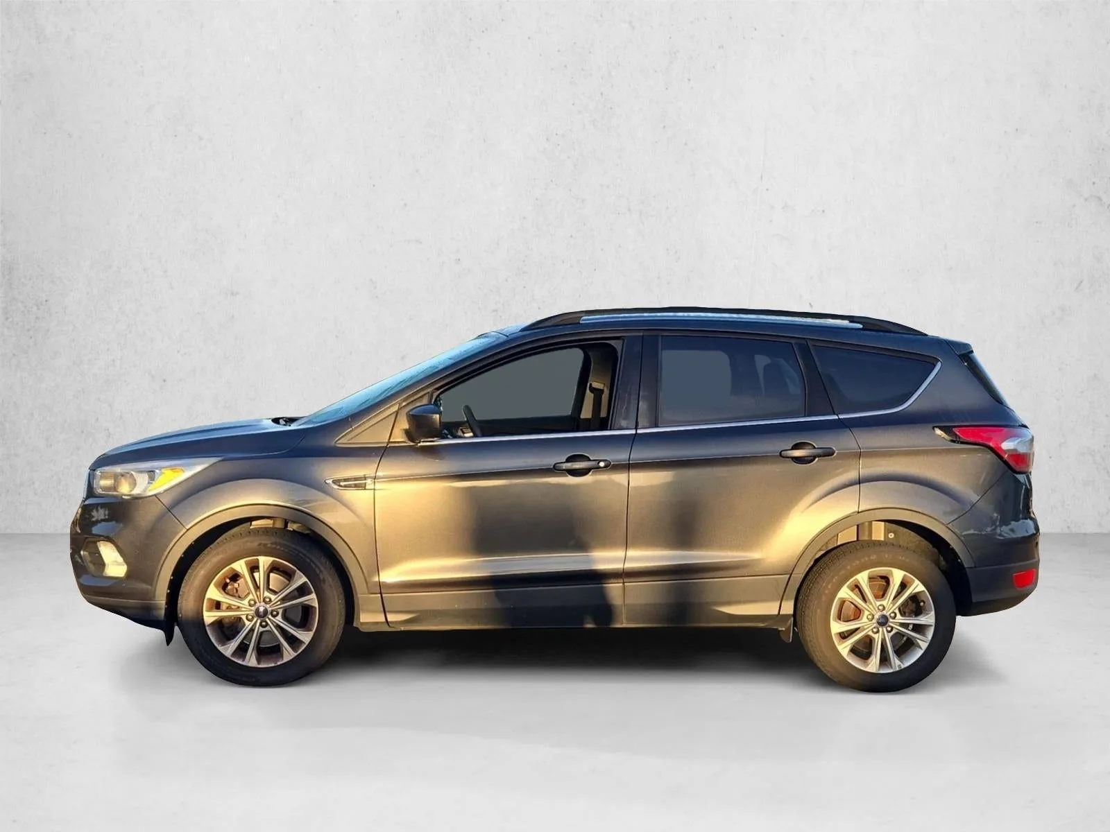 2018 Ford Escape SE FWD photo 8