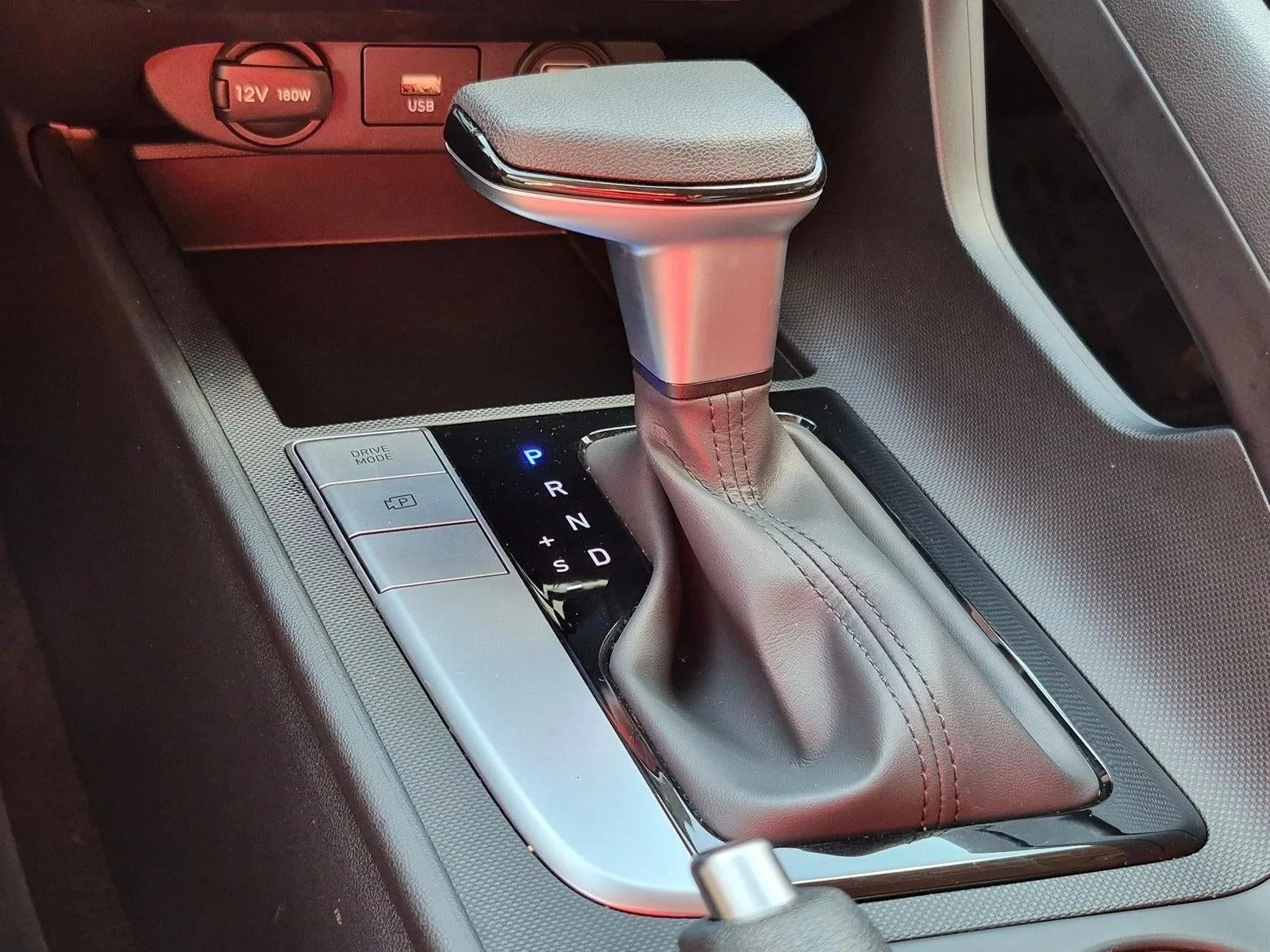 2023 Hyundai ELANTRA SE IVT photo 12