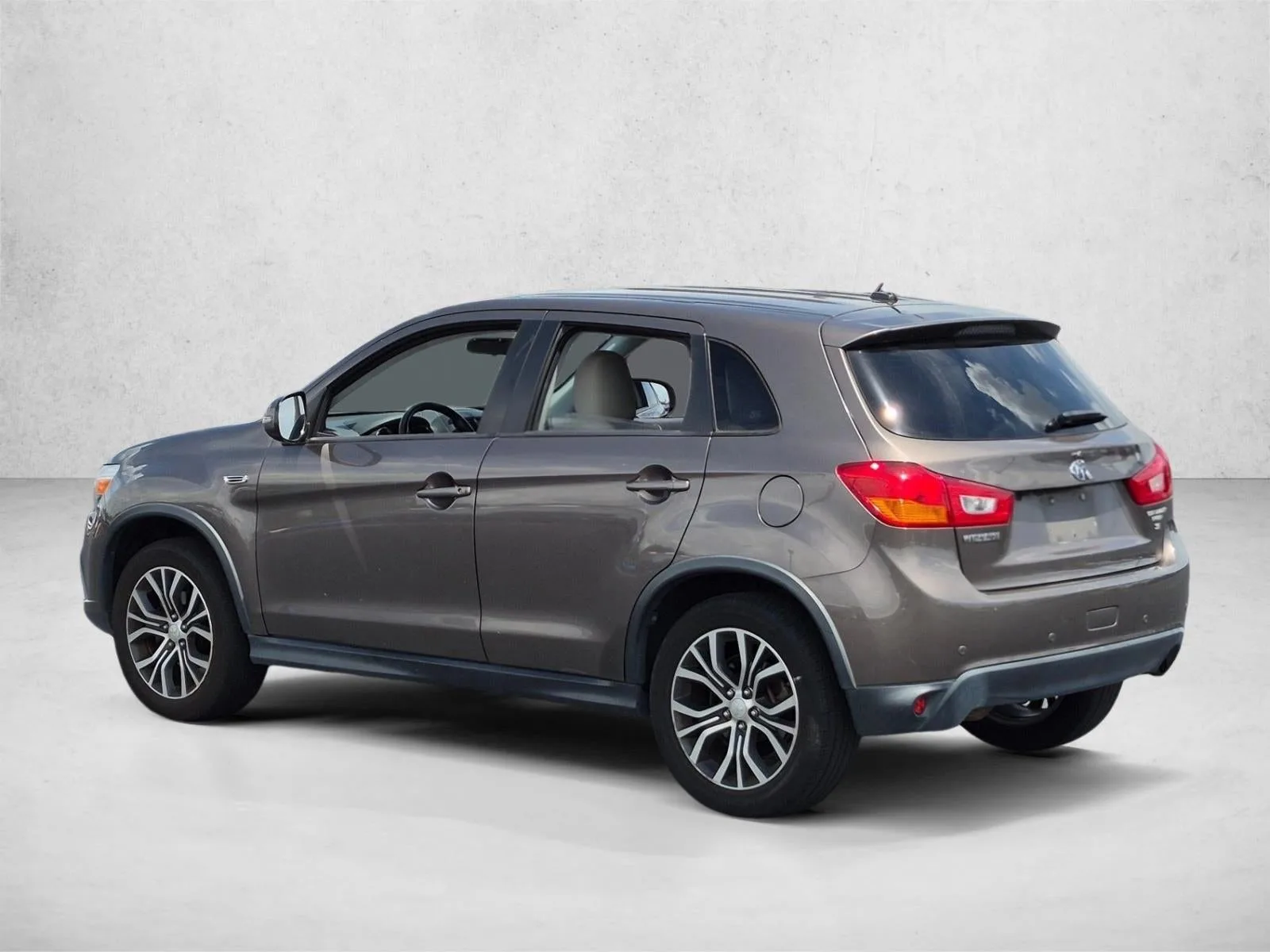 2016 Mitsubishi Outlander Sport 2.4 SE photo 7