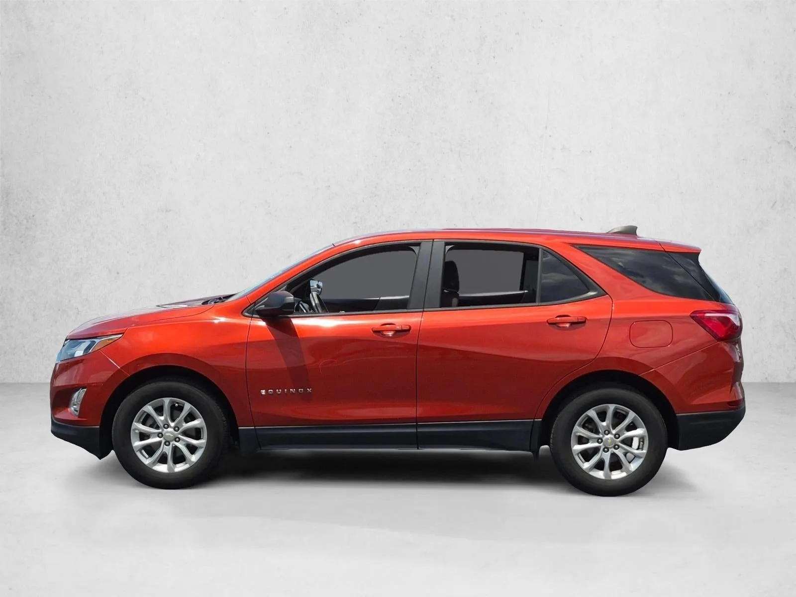 2020 Chevrolet Equinox FWD LS photo 8