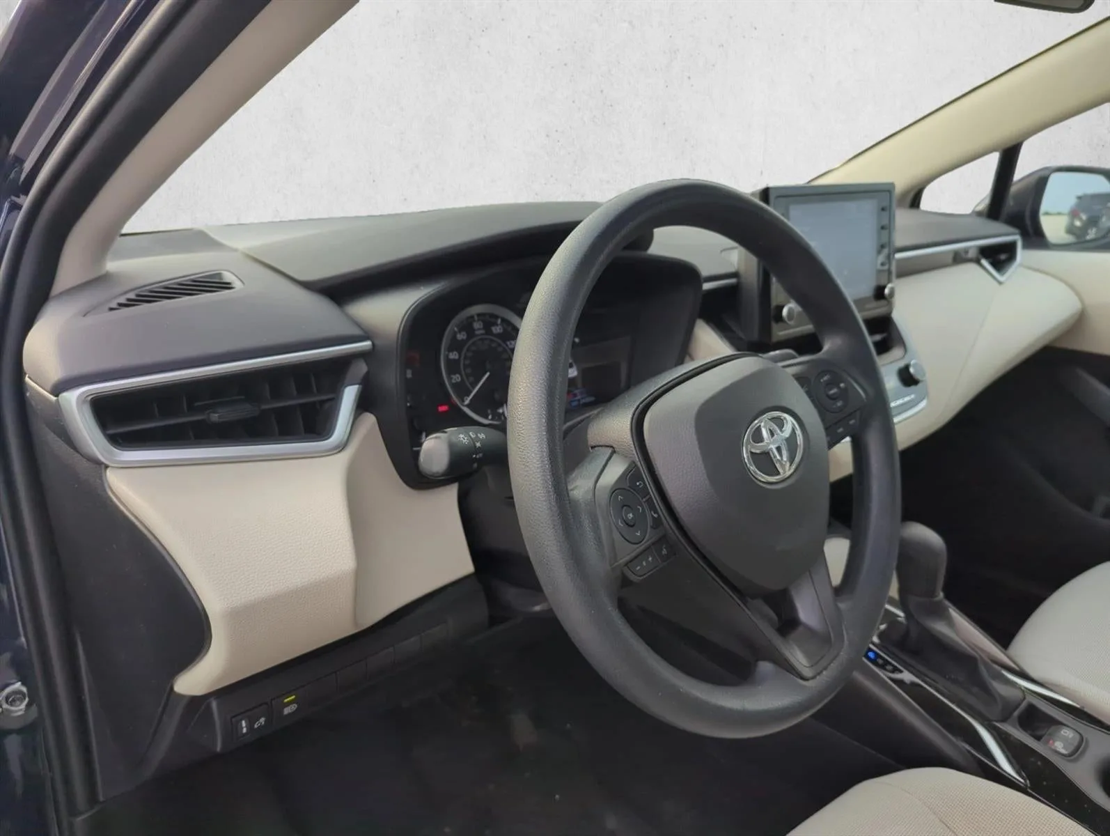 2022 Toyota Corolla LE CVT (Natl) photo 12