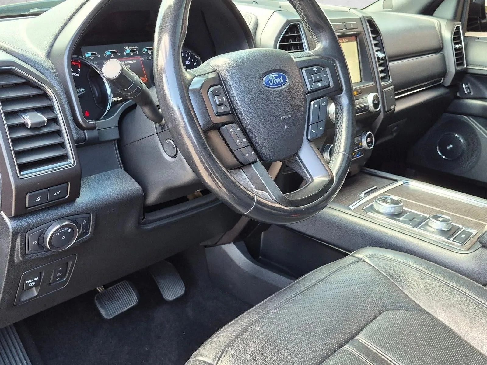 2019 Ford Expedition Max Limited 4x4 photo 9