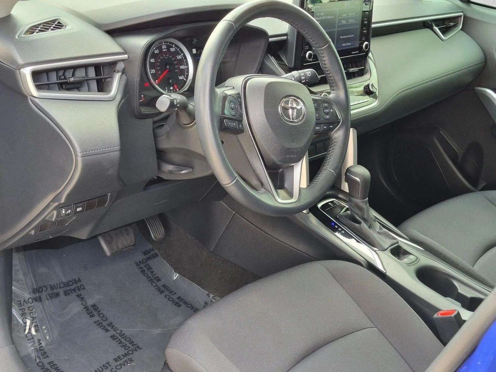 2022 Toyota Corolla Cross LE 2WD (Natl) photo 9