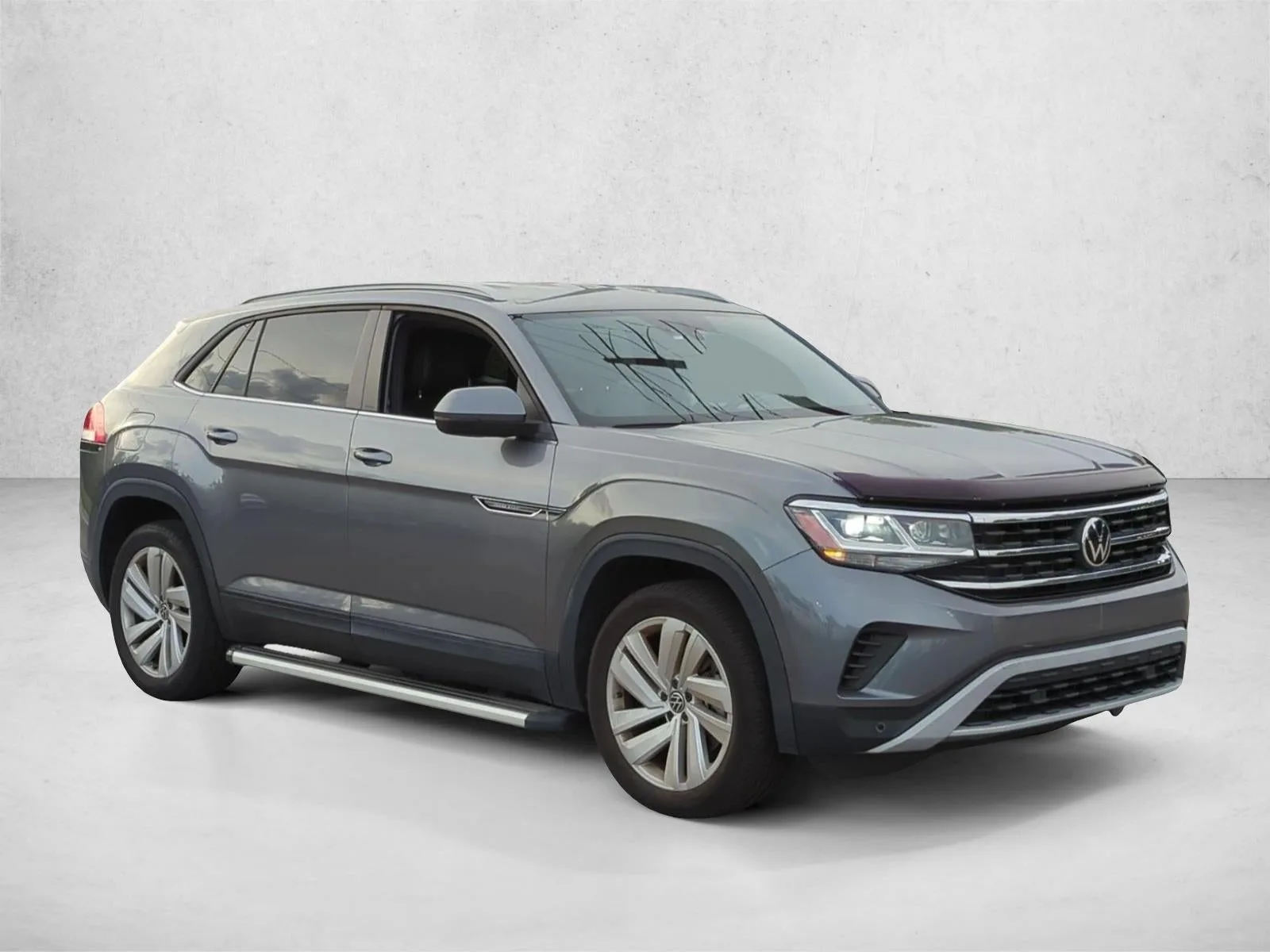 2021 Volkswagen Atlas Cross Sport 2.0T SE w/Technology FWD photo 3