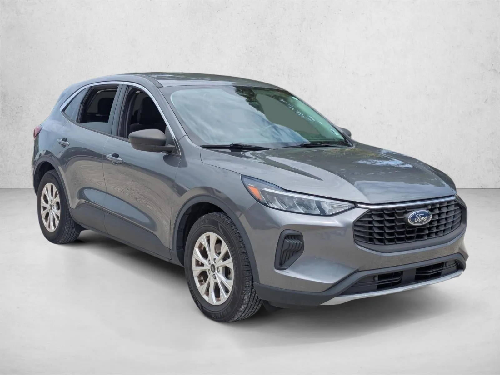 2023 Ford Escape Active FWD photo 3