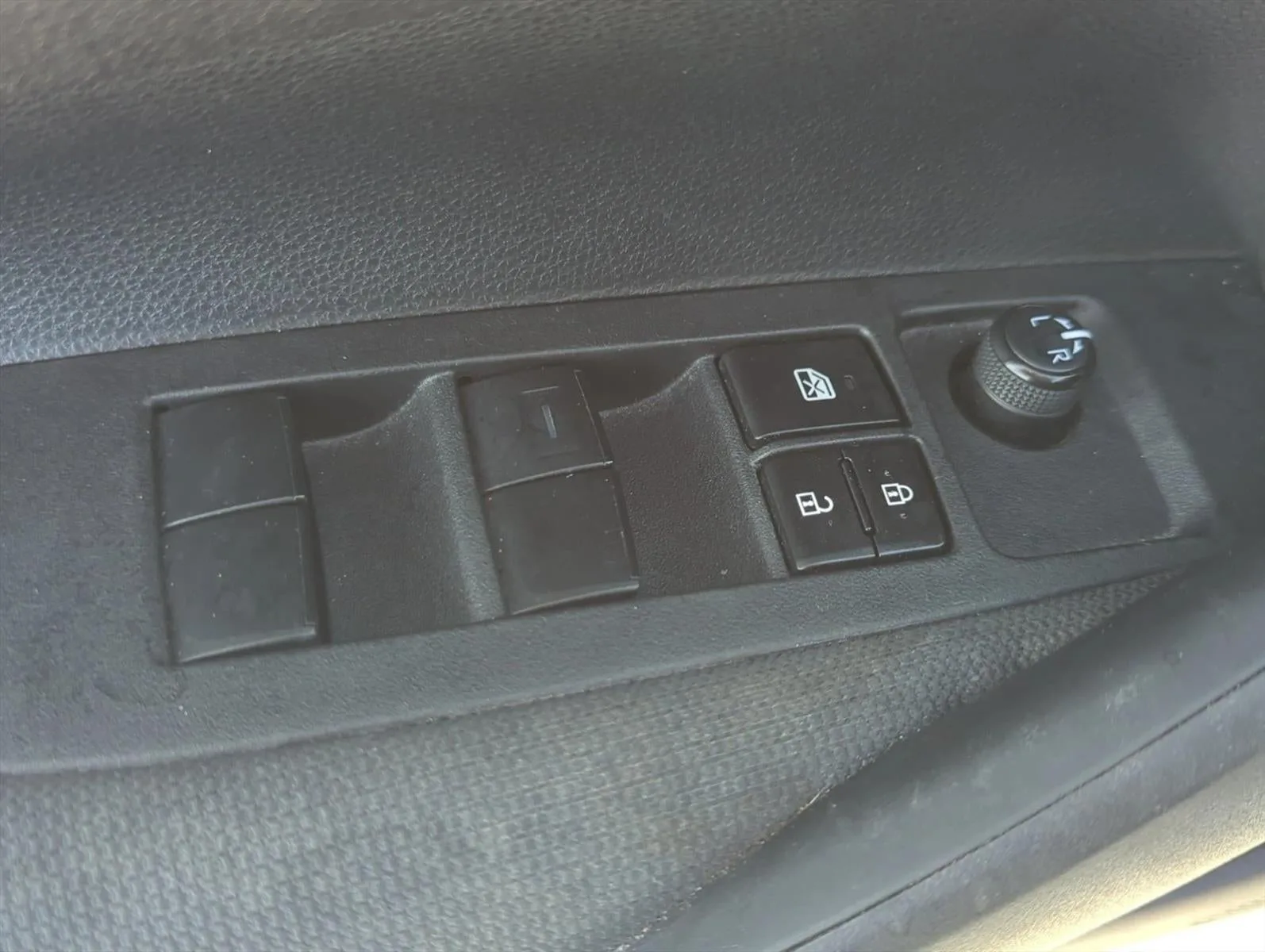 2021 Toyota Corolla LE CVT (Natl) photo 7