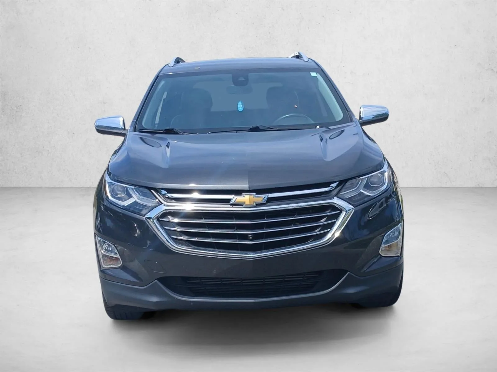 2019 Chevrolet Equinox FWD Premier photo 2