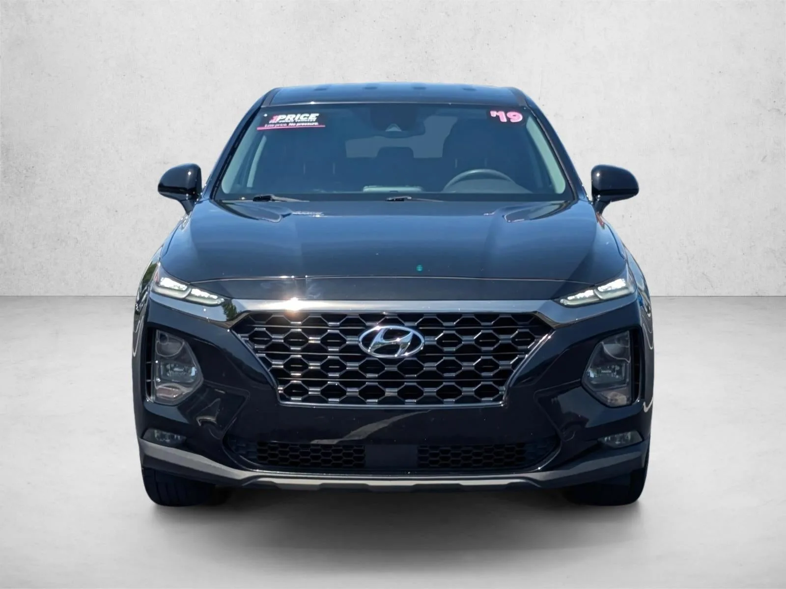 2019 Hyundai SANTA FE SEL 2.4L Auto FWD photo 2
