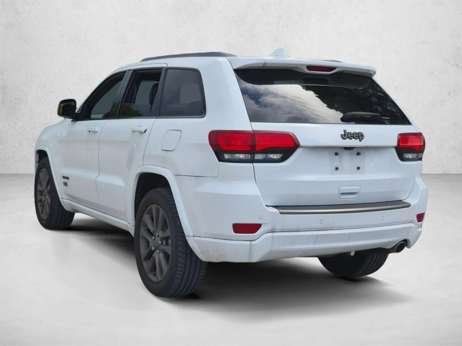 2016 Jeep Grand Cherokee Limited 75th Anniversary photo 7