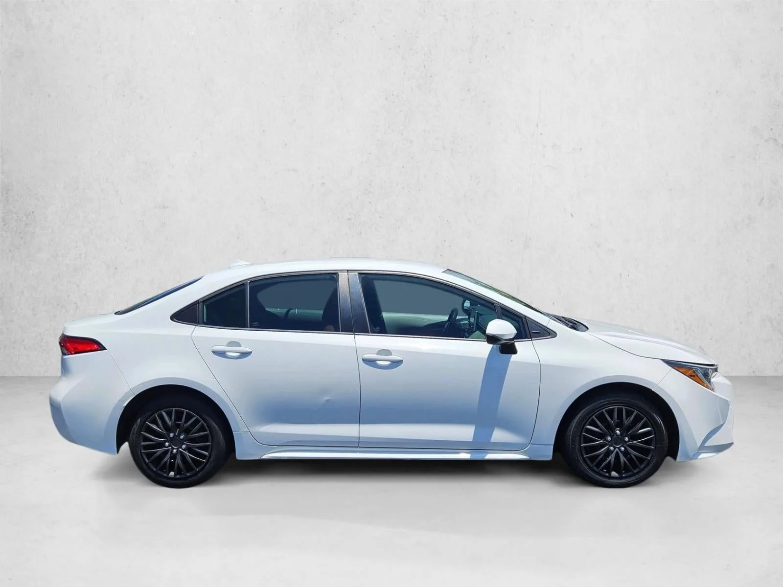 2021 Toyota Corolla LE CVT (Natl) photo 3
