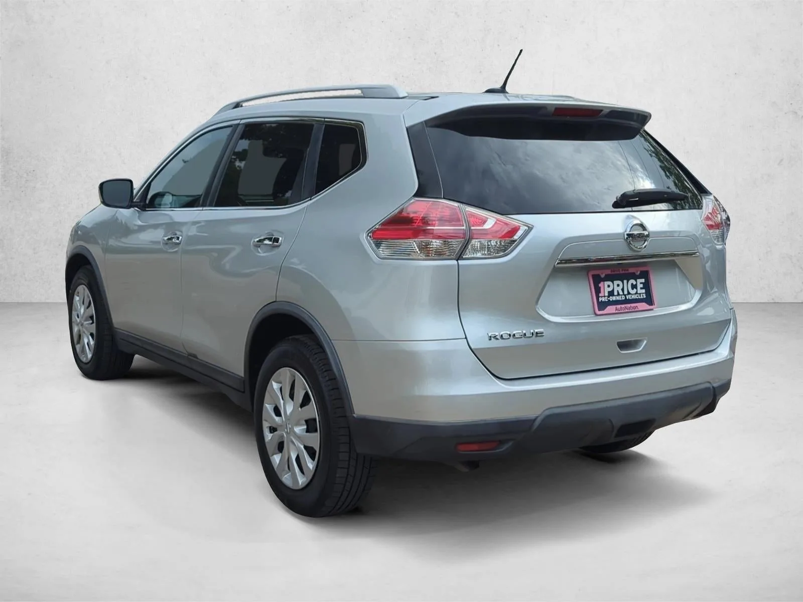 2016 Nissan Rogue FWD 4dr S photo 7