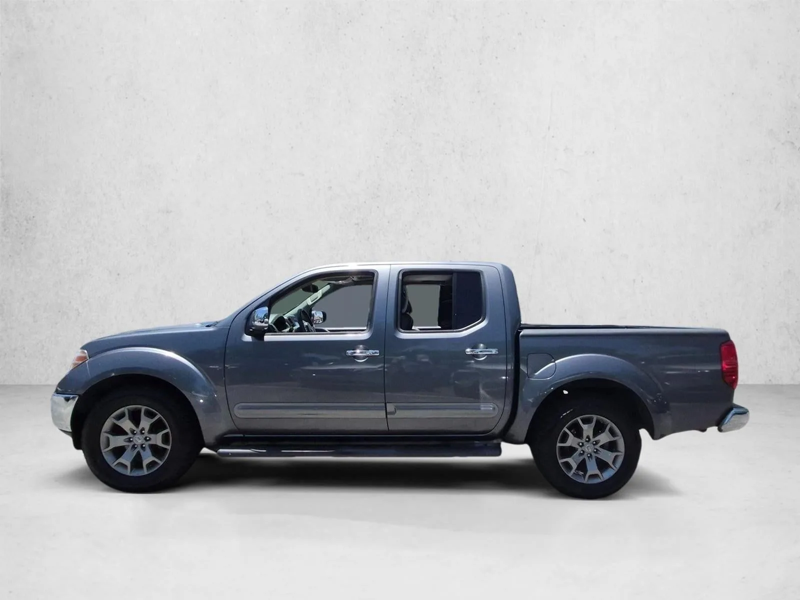 2019 Nissan Frontier Crew Cab 4x2 SL Auto *Ltd Avail* photo 9