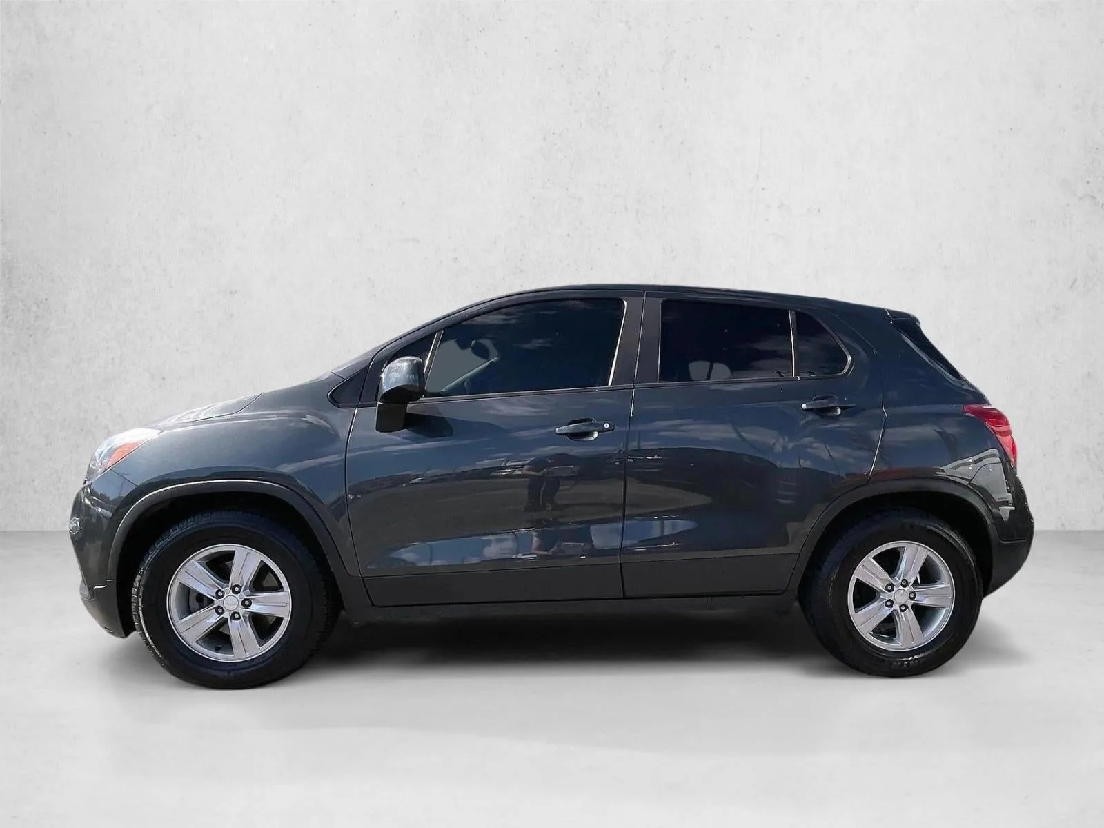 2020 Chevrolet Trax LS photo 6