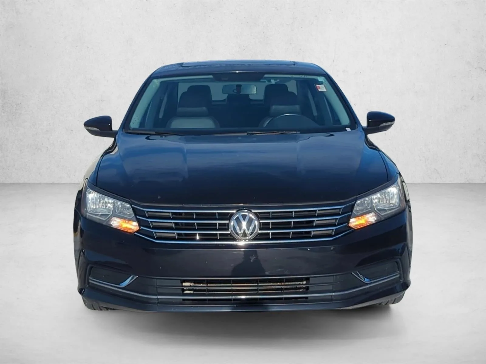 2019 Volkswagen Passat 2.0T Wolfsburg Edition Auto photo 4