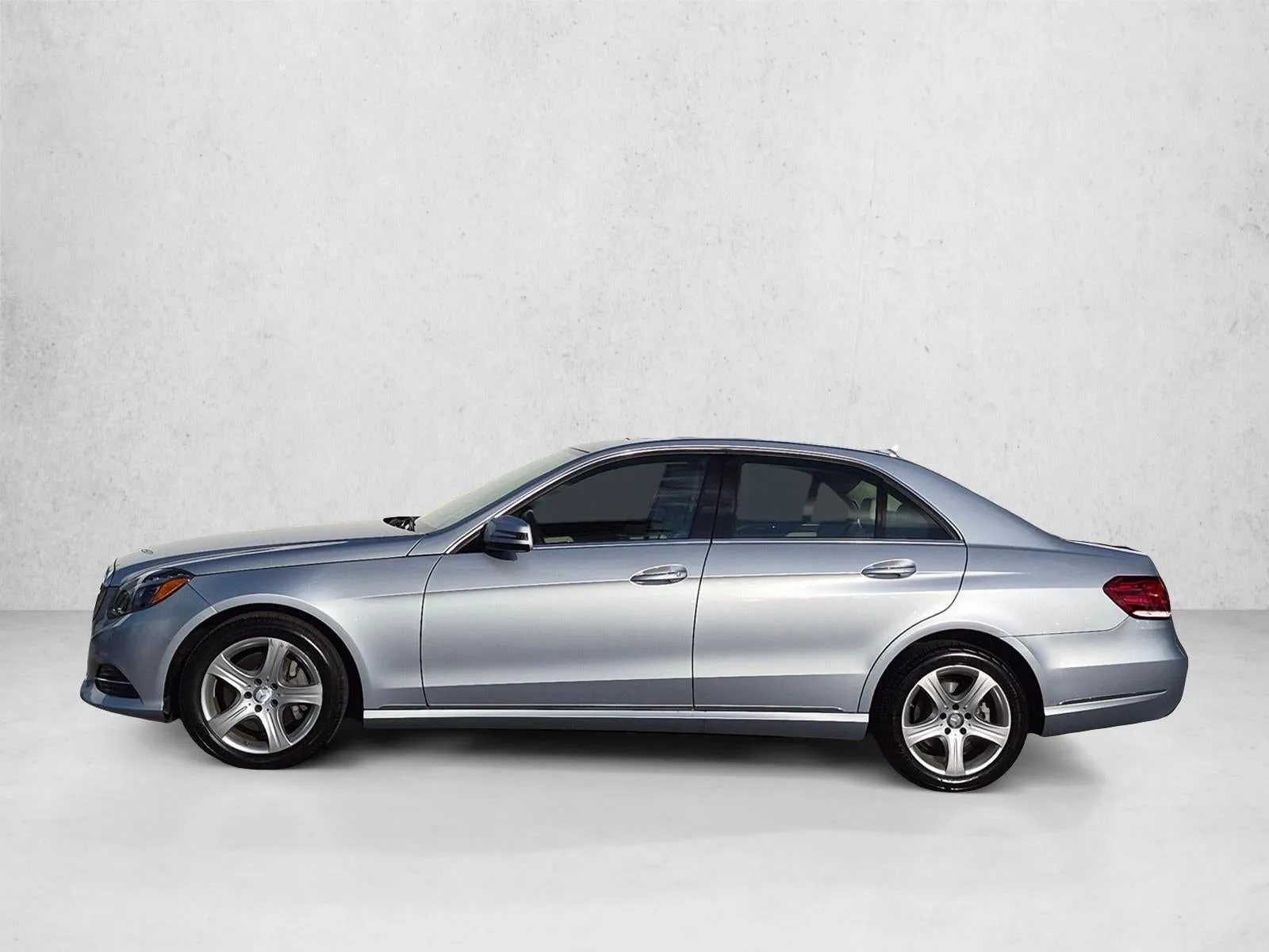 2014 Mercedes-Benz E-Class E 350 Sport photo 9