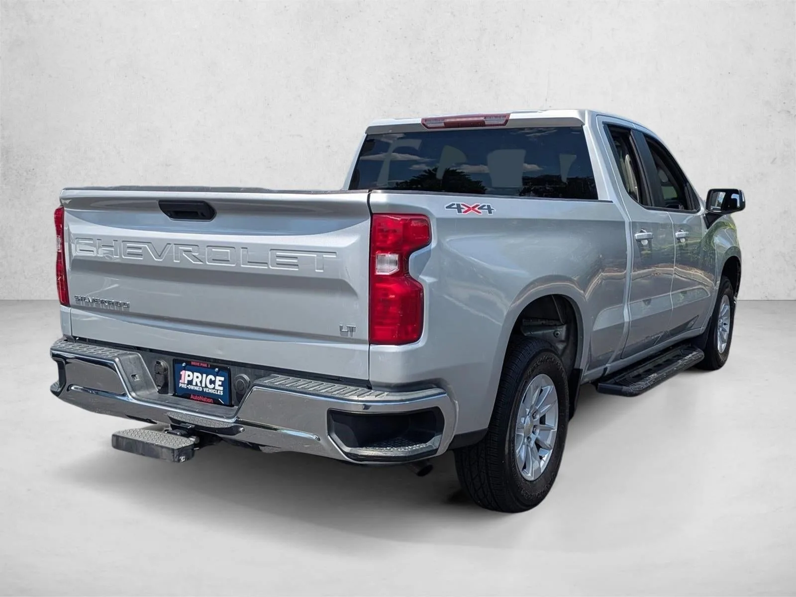 2020 Chevrolet Silverado 1500 LT photo 5