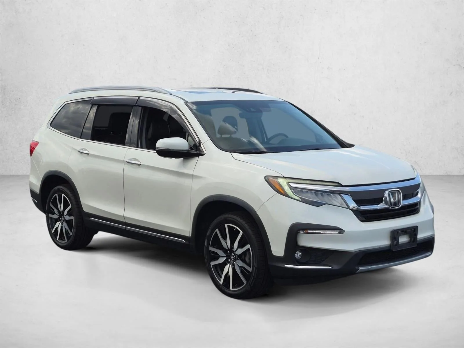 2019 Honda Pilot Elite photo 3