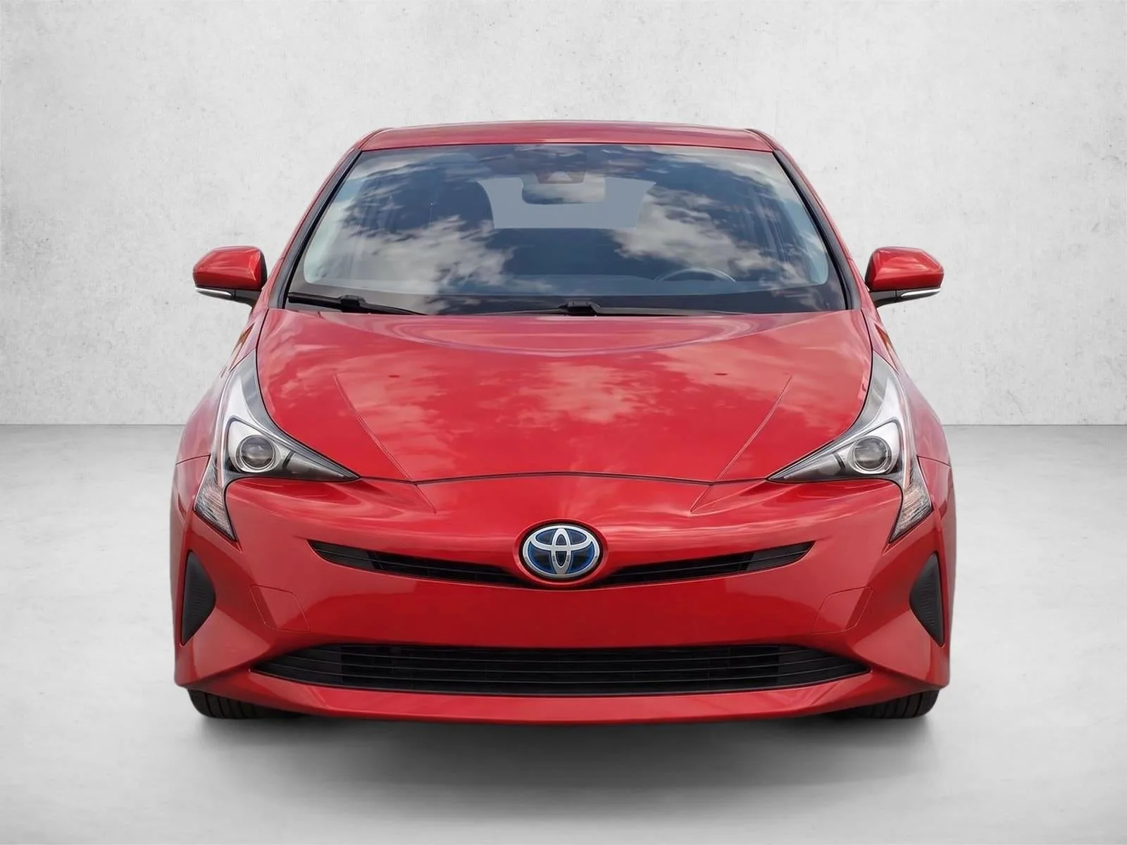 2016 Toyota Prius 5dr HB Three Touring (Natl) photo 2