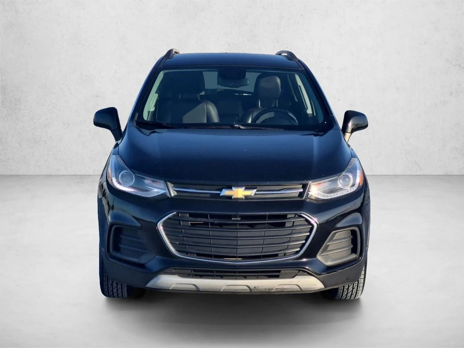 2021 Chevrolet Trax LT photo 2