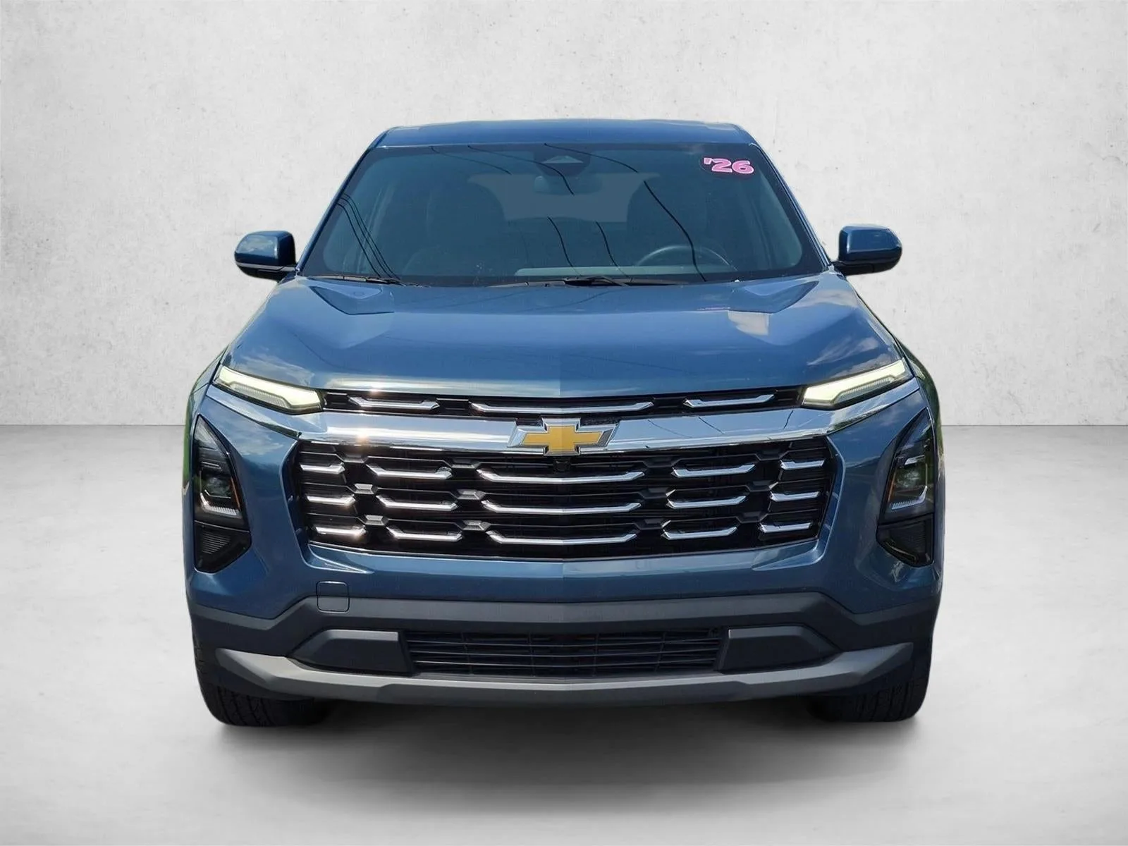 2026 Chevrolet Equinox FWD LT photo 2