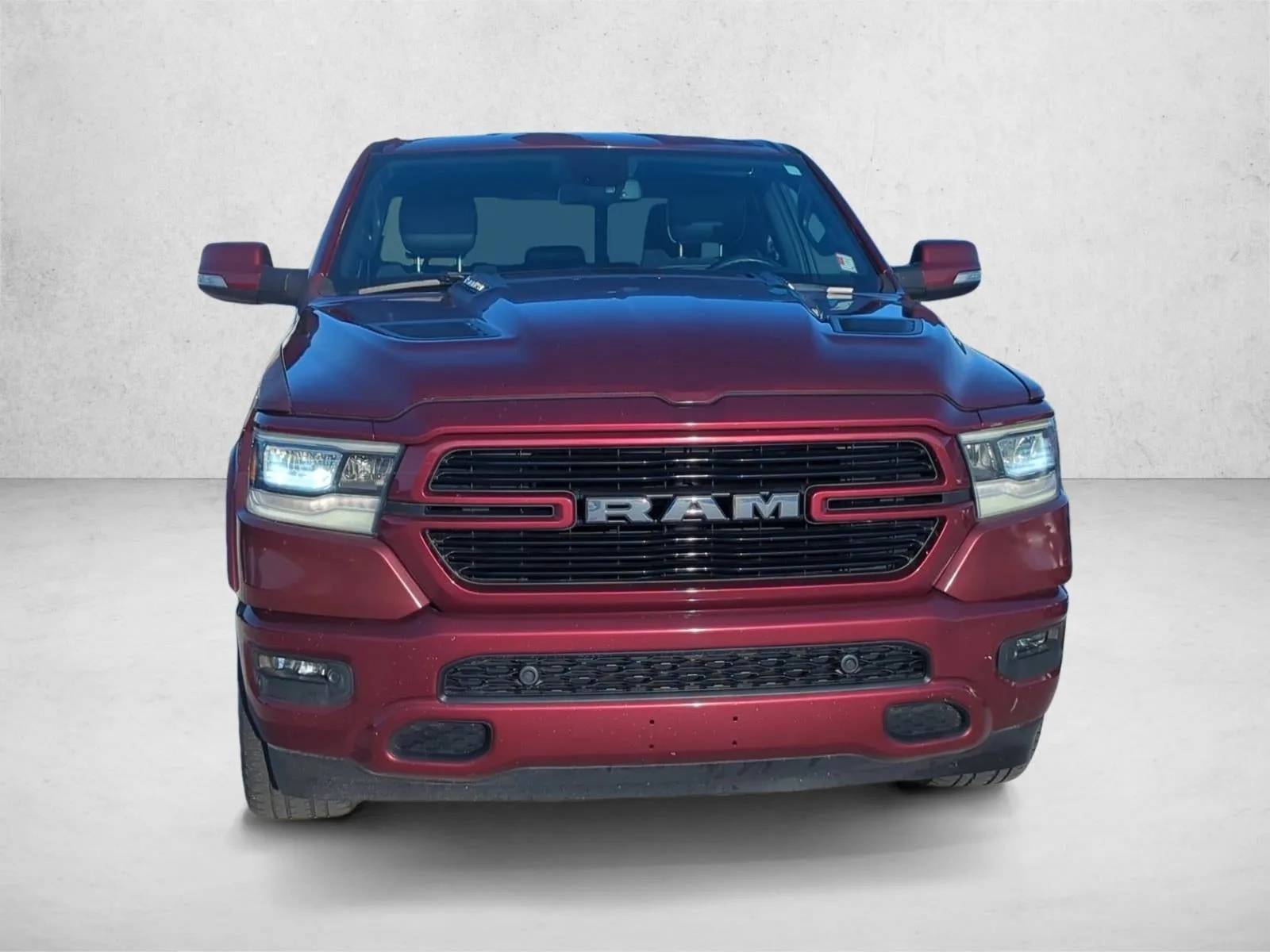 2019 RAM 1500 Laramie 4x2 Quad Cab 6'4" Box photo 3
