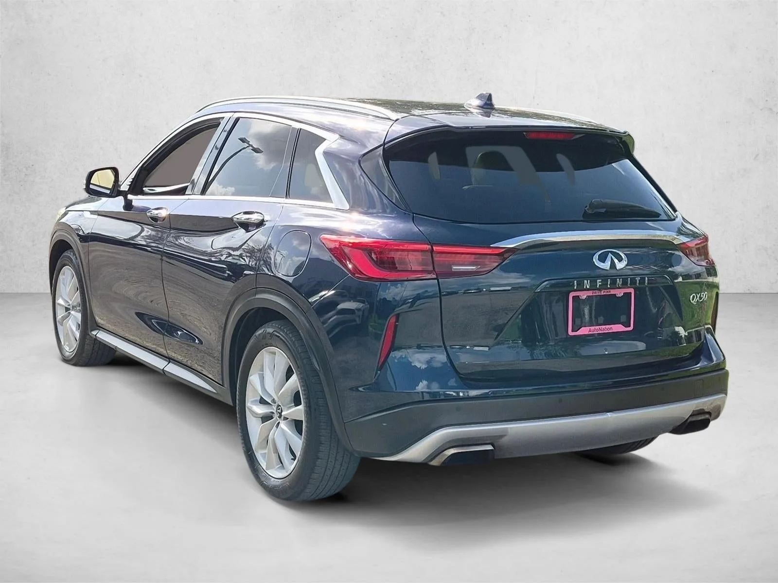 2019 INFINITI QX50 ESSENTIAL FWD photo 7