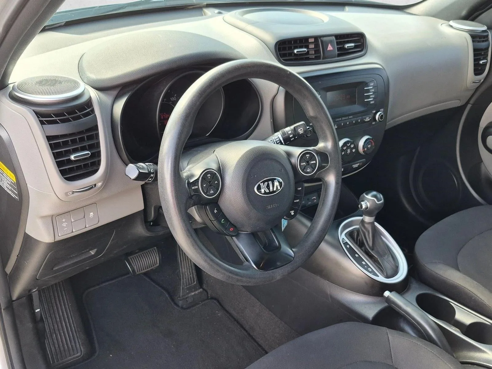 2015 Kia Soul 5dr Wgn Auto Base photo 8