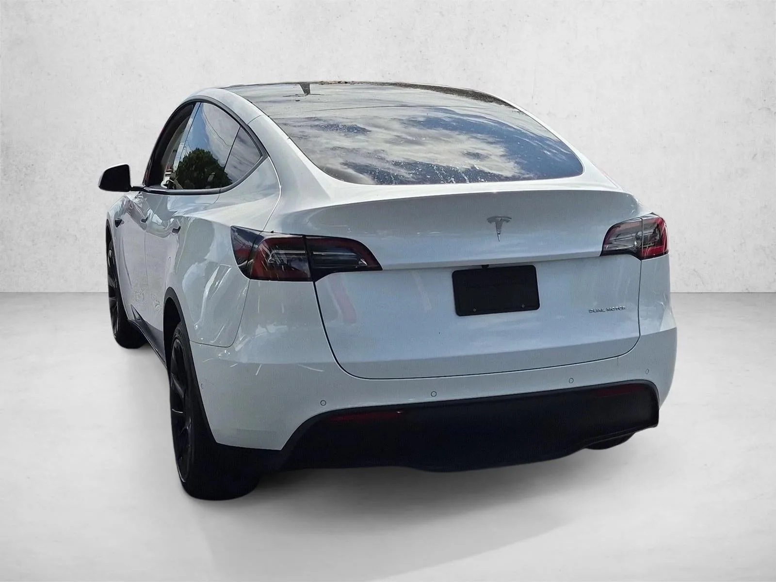 2022 Tesla Model Y Long Range photo 8