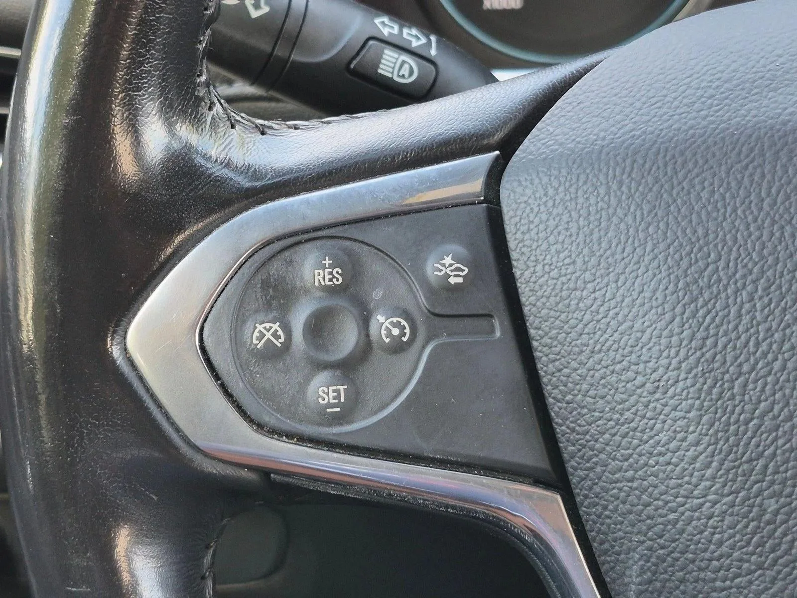 2022 Chevrolet Traverse LT Cloth photo 12