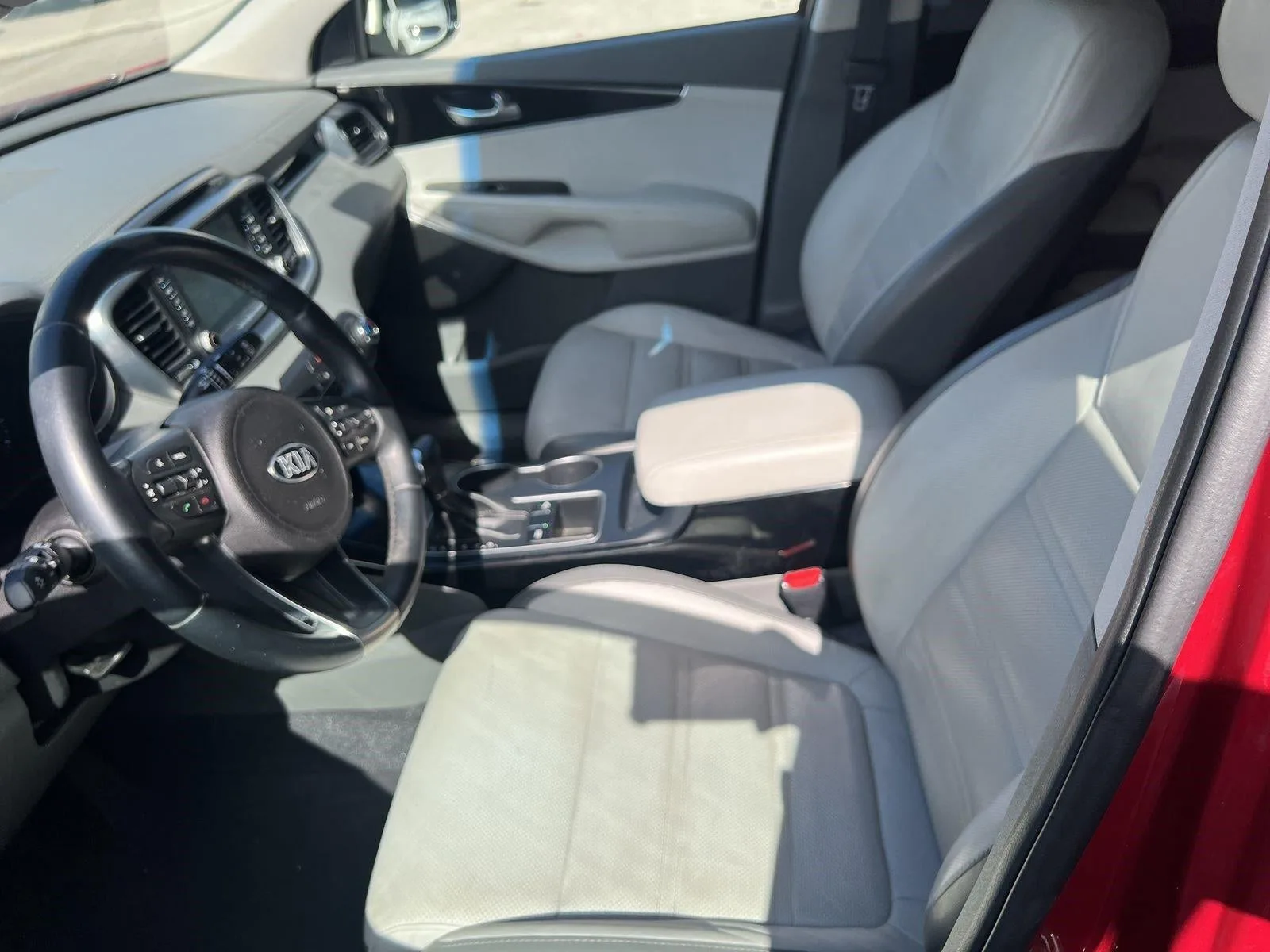 2016 Kia Sorento FWD 4dr 3.3L SX photo 11