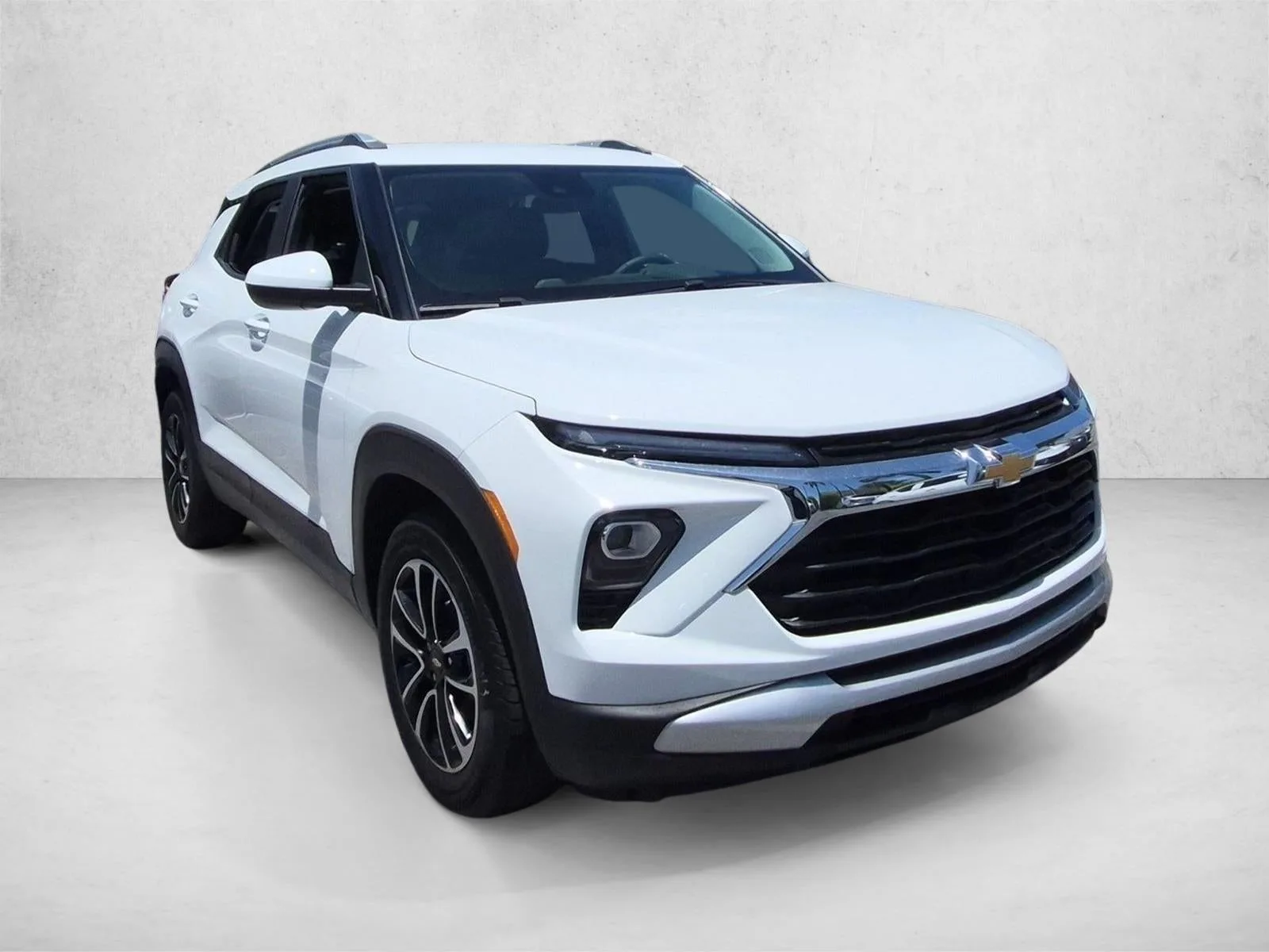 2024 Chevrolet Trailblazer FWD 4dr LT photo 3