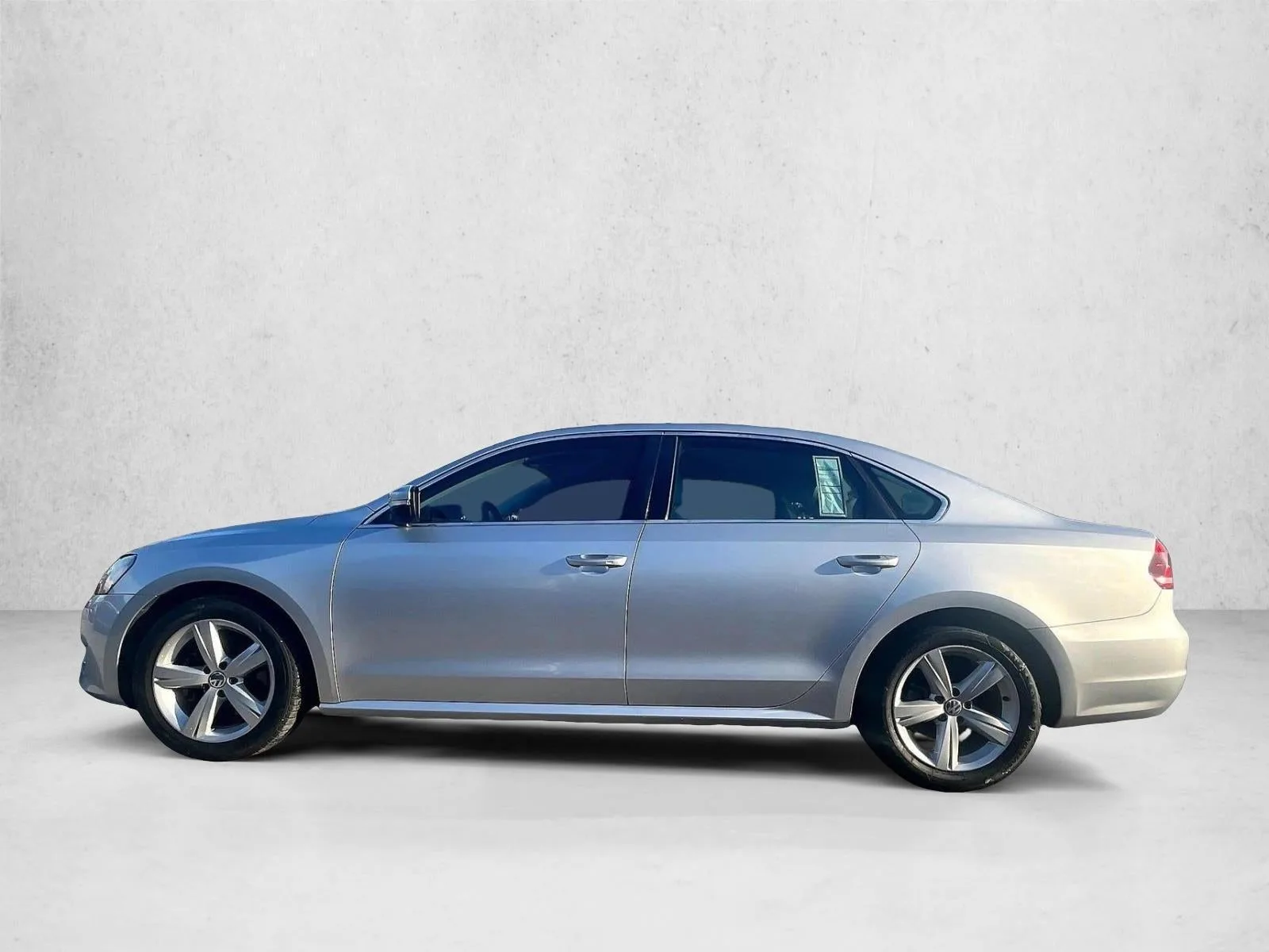 2015 Volkswagen Passat 1.8T Limited Edition photo 6