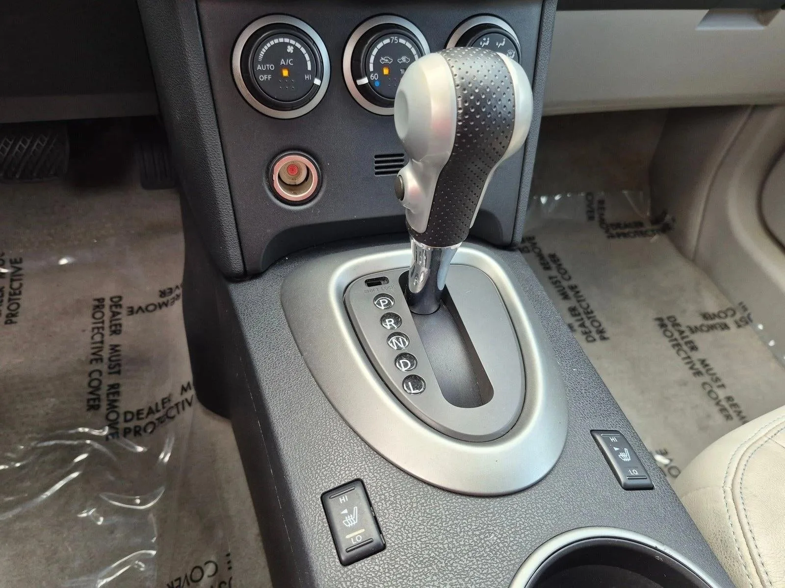 2012 Nissan Rogue AWD 4dr SL photo 12