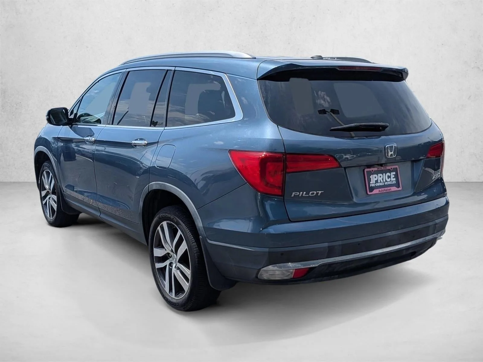 2017 Honda Pilot Elite AWD photo 8