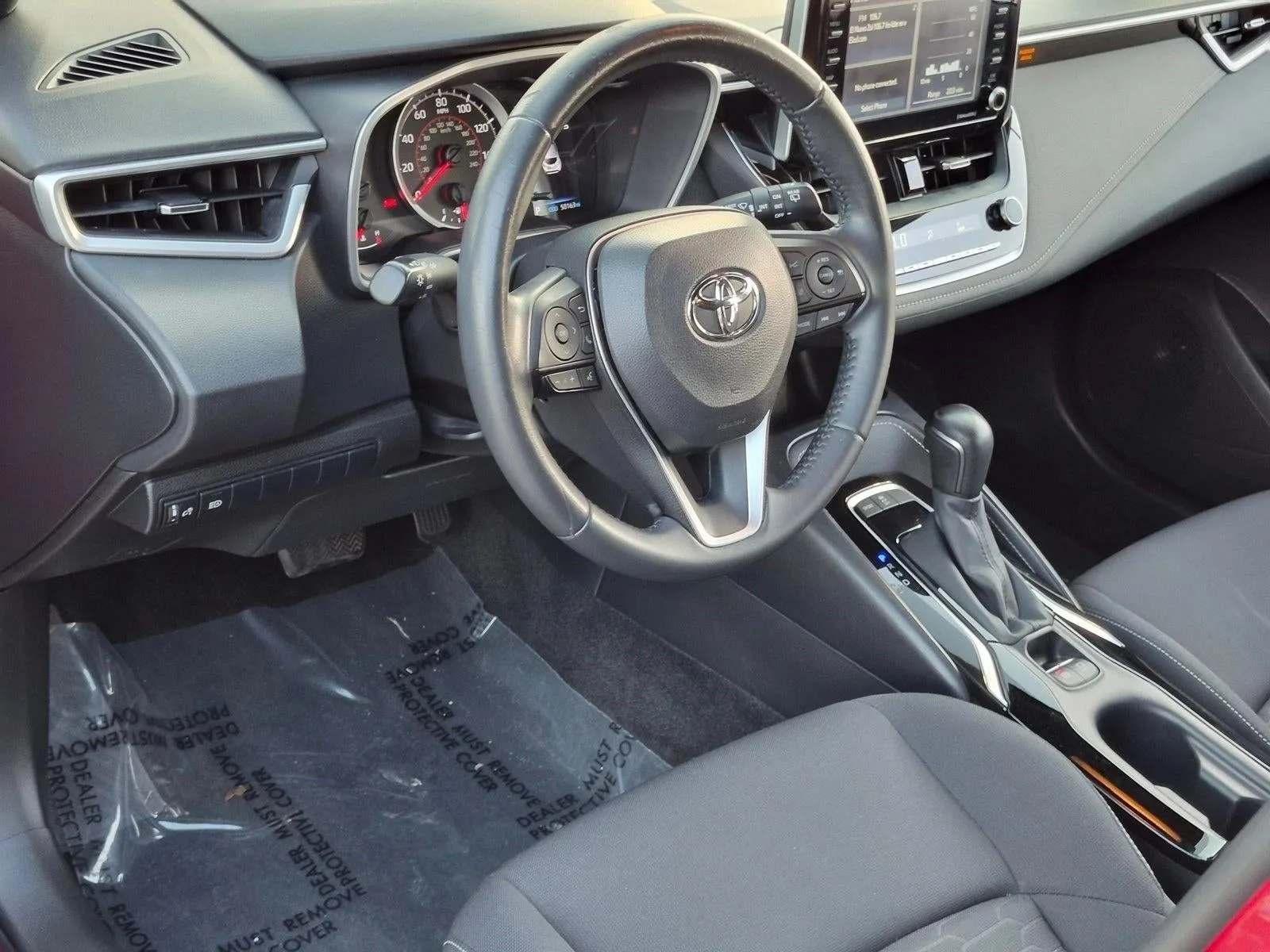 2022 Toyota Corolla Hatchback SE CVT (Natl) photo 9