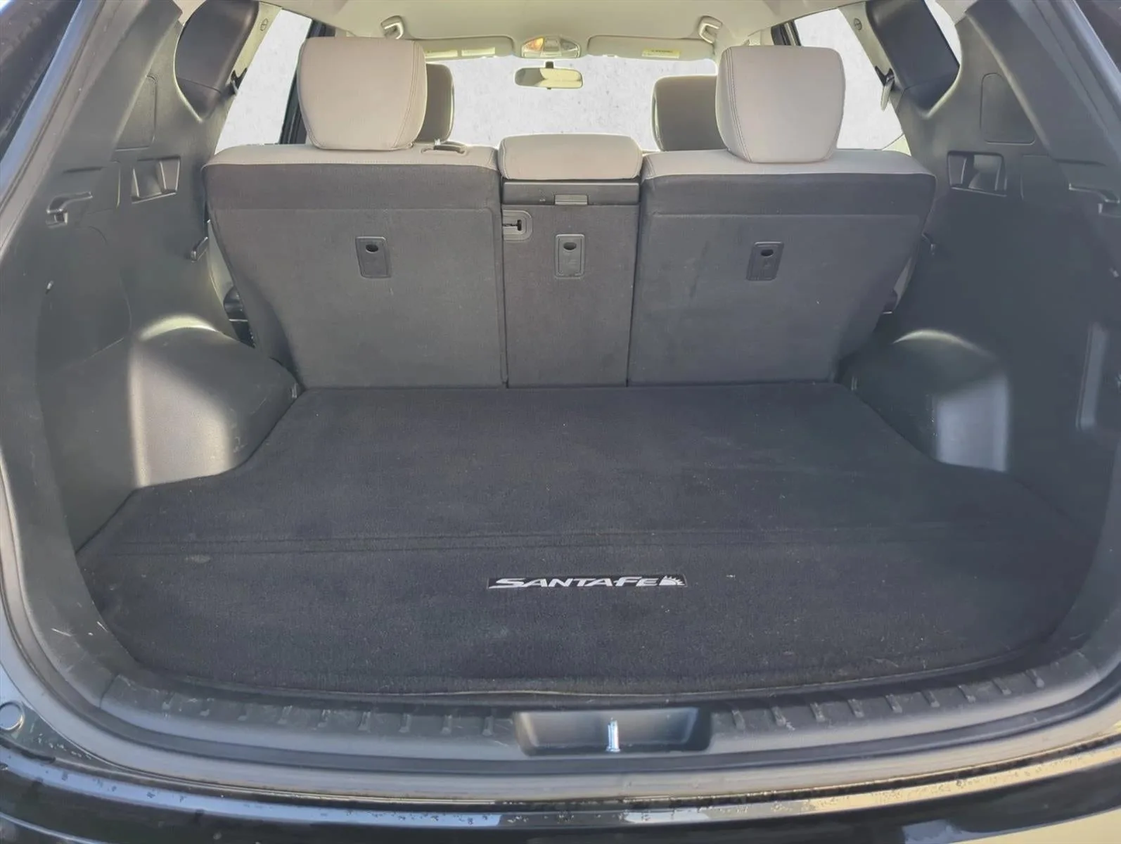 2018 Hyundai Santa Fe Sport 2.4L Auto photo 5