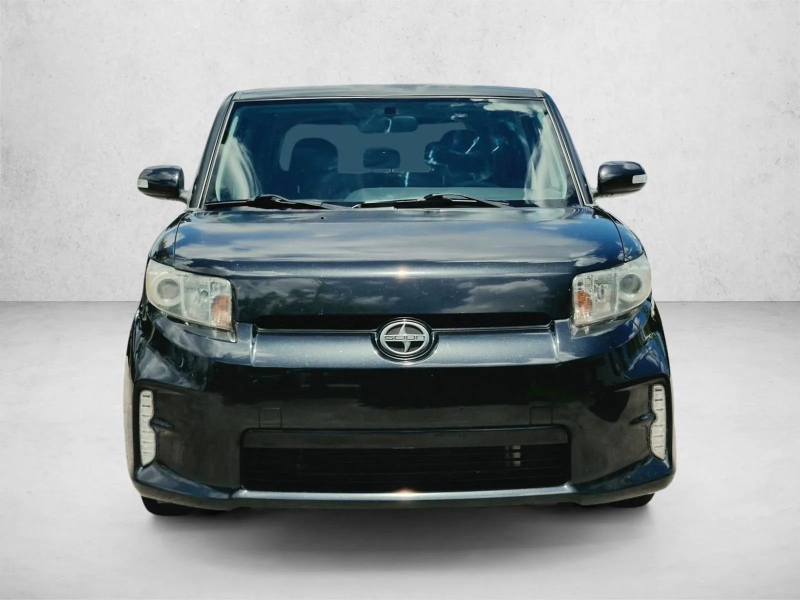 2015 Scion xB 5dr Wgn Auto 686 Parklan Edition (Natl) photo 2