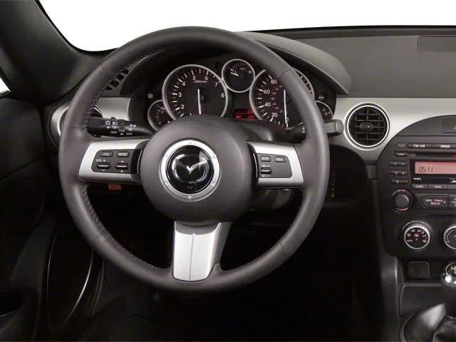 2010 Mazda MX-5 Miata 2dr Conv PRHT Auto Grand Touring photo 12