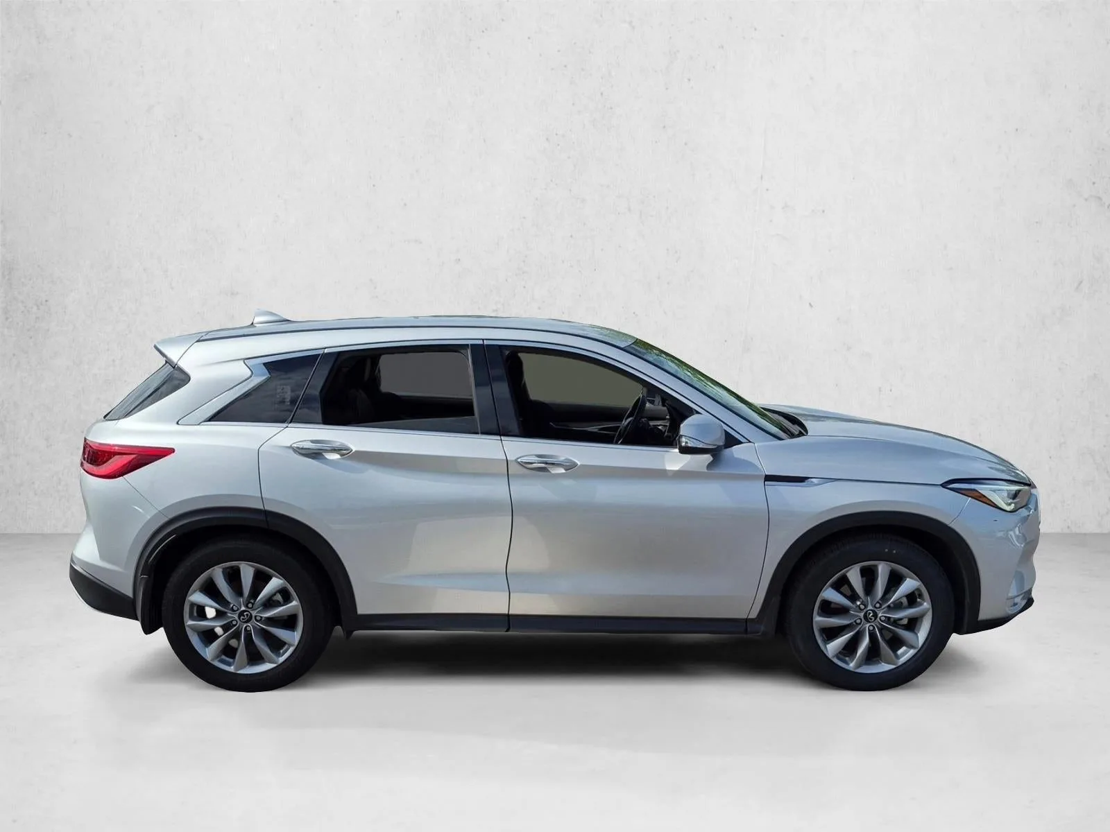 2021 INFINITI QX50 PURE FWD photo 4