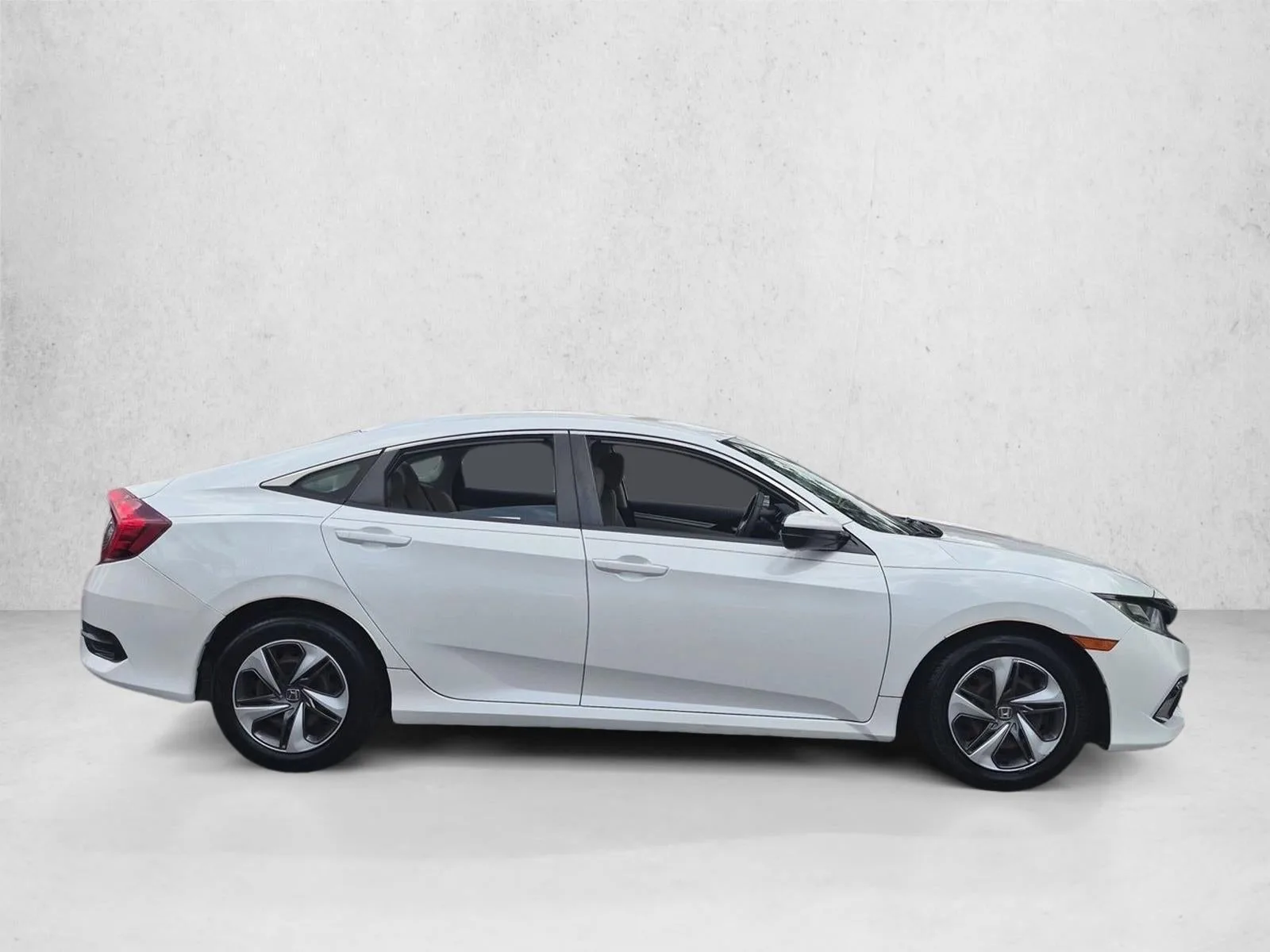 2019 Honda Civic Sedan LX CVT photo 4