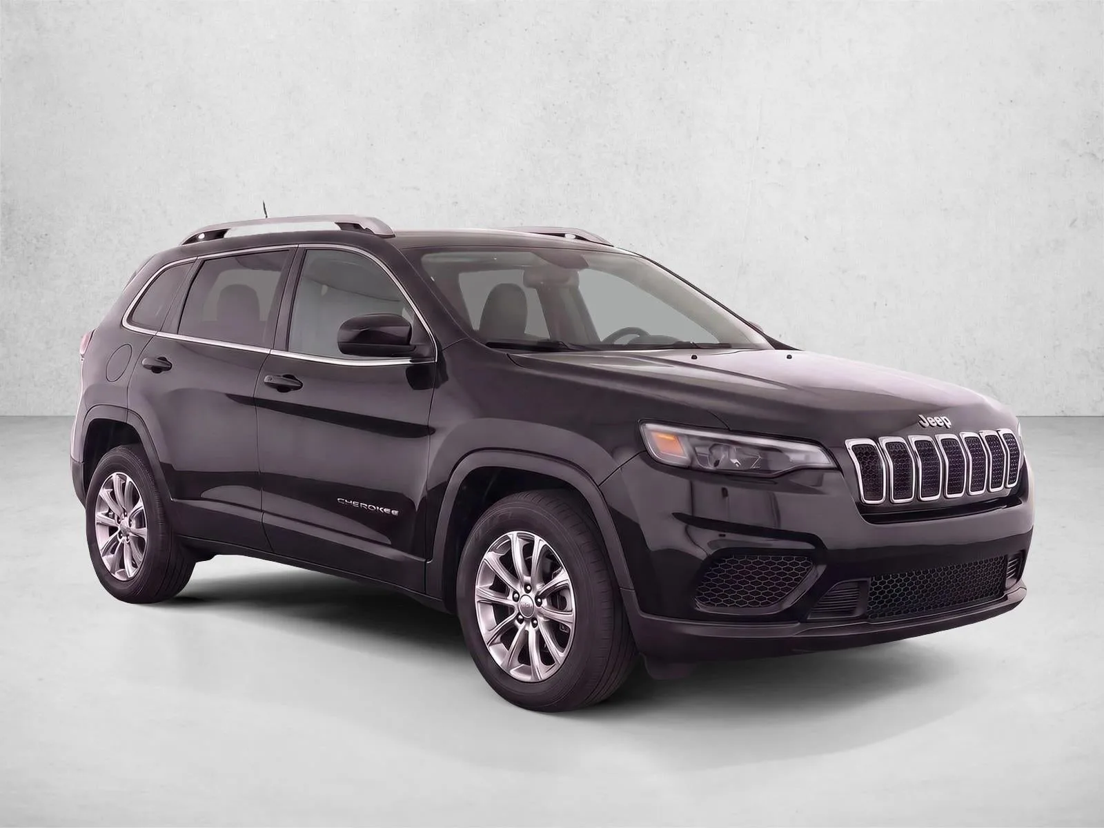 2020 Jeep Cherokee Latitude FWD photo 3