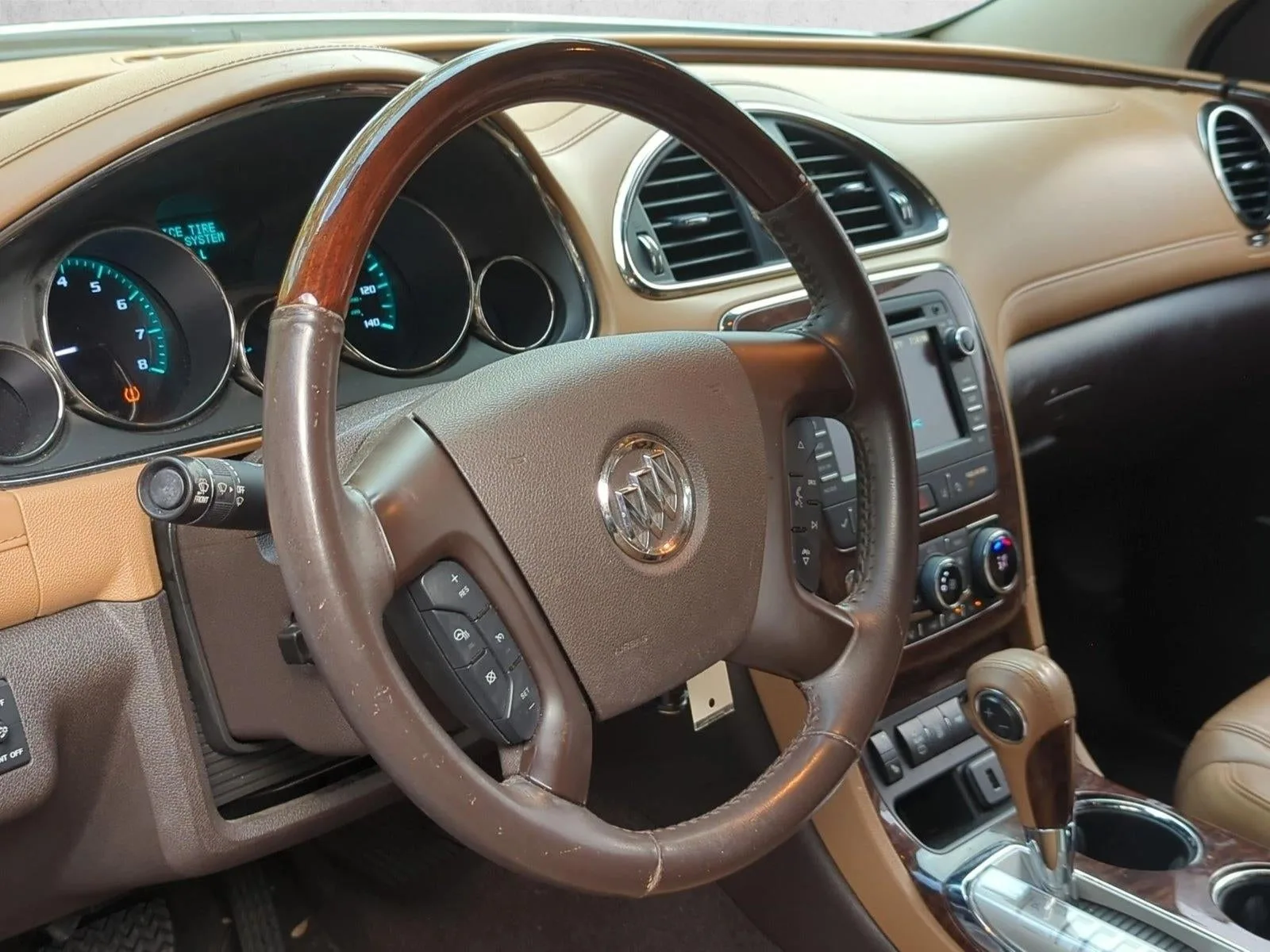 2016 Buick Enclave Premium FWD photo 9