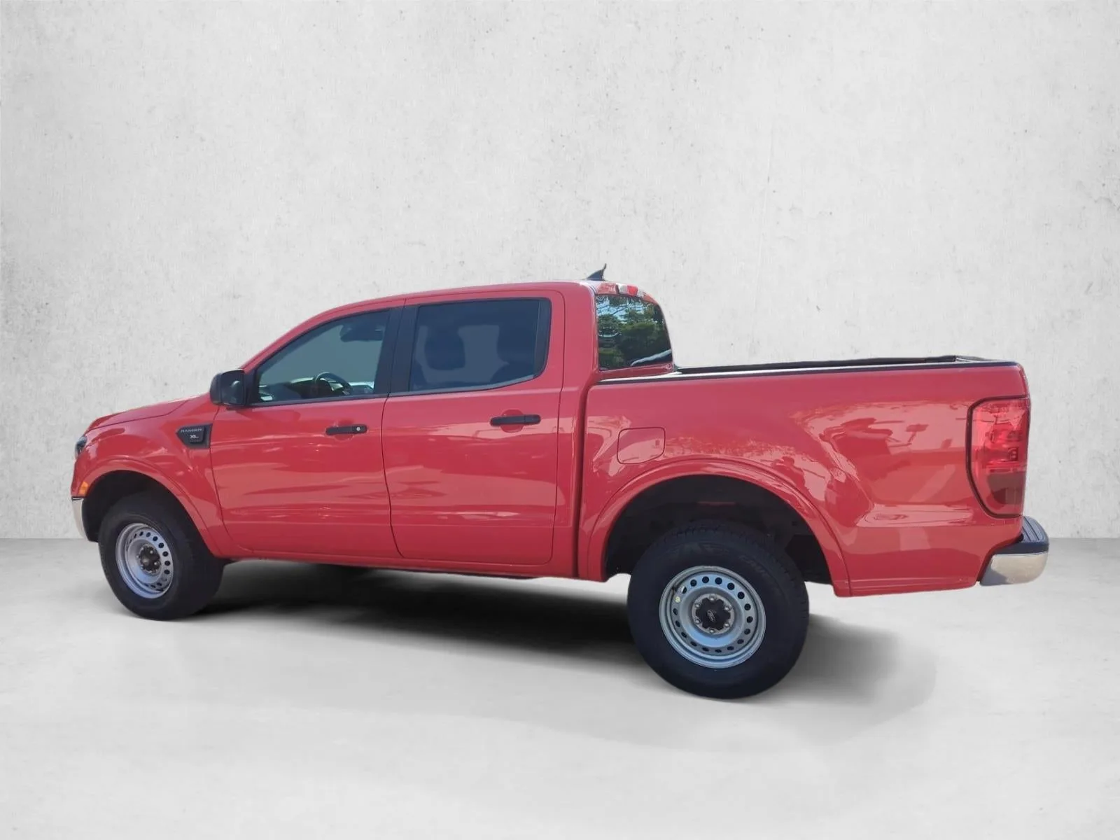 2022 Ford Ranger XL 2WD SuperCrew 5' Box photo 5