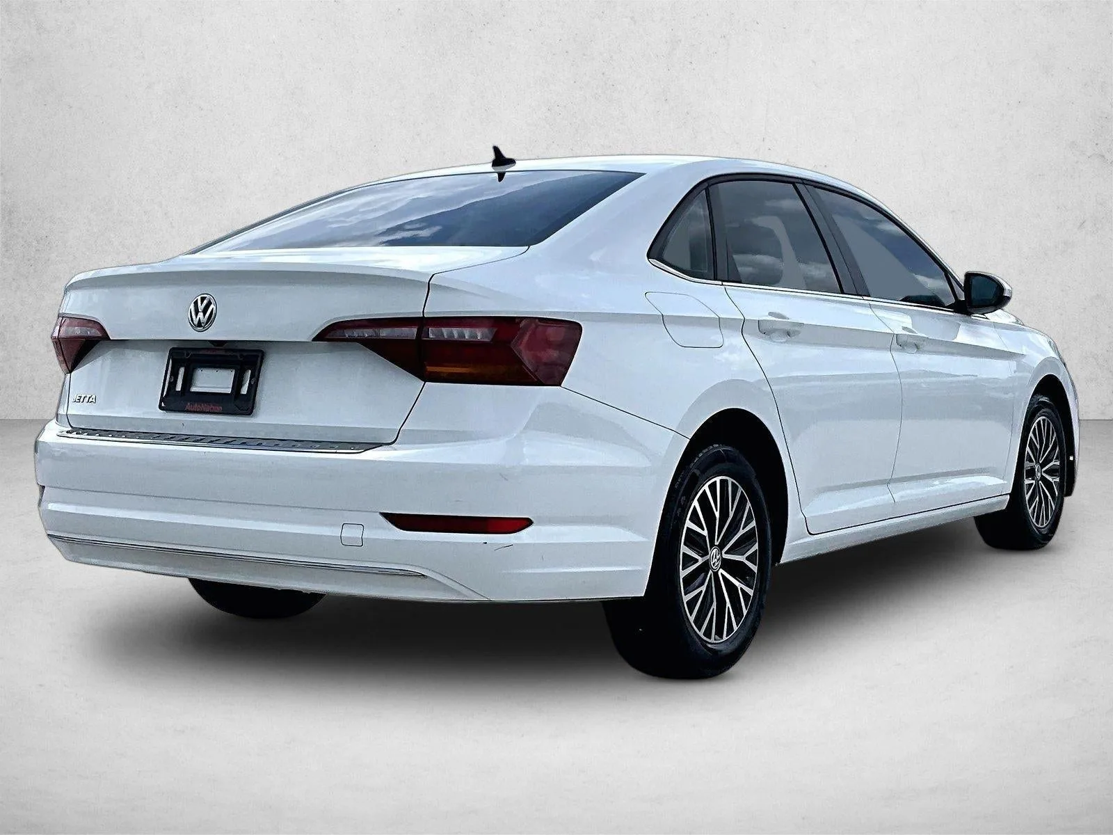 2019 Volkswagen Jetta SE Auto w/SULEV photo 2